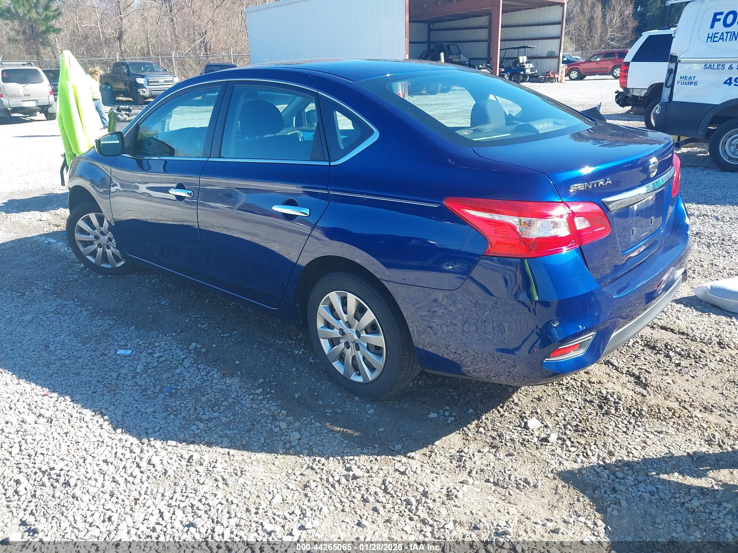 NISSAN SENTRA image 3