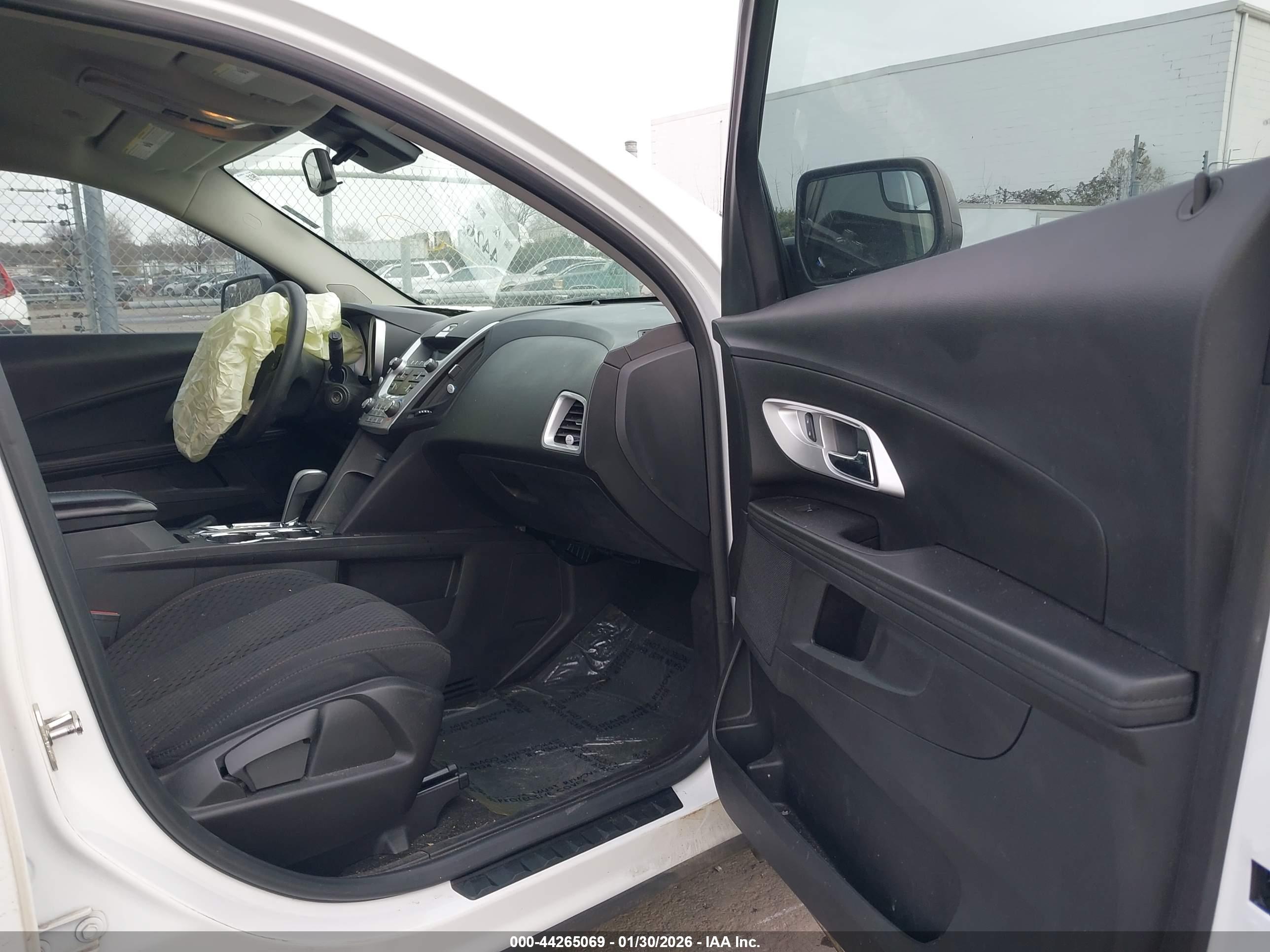 CHEVROLET EQUINOX image 5