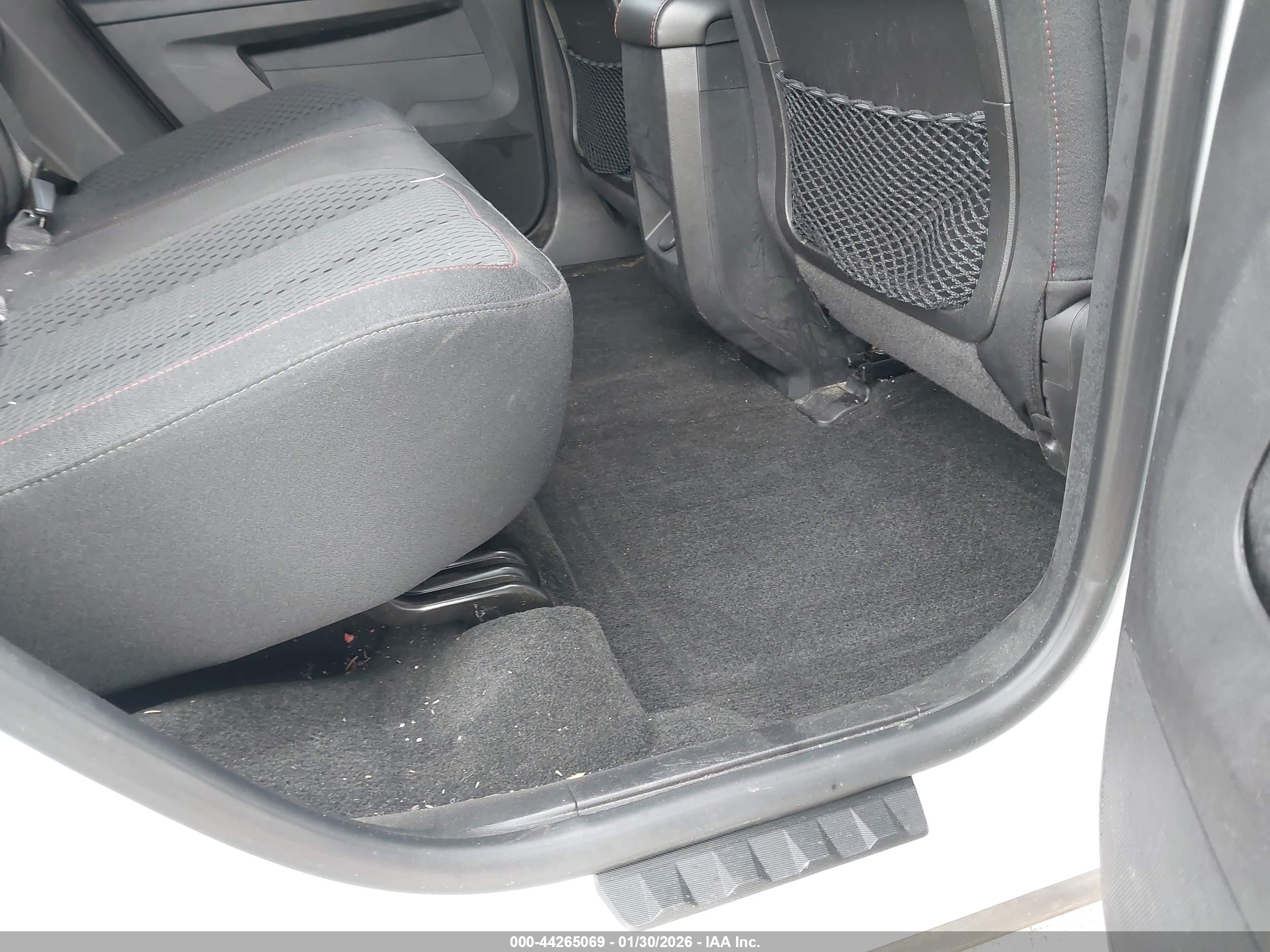 CHEVROLET EQUINOX image 8