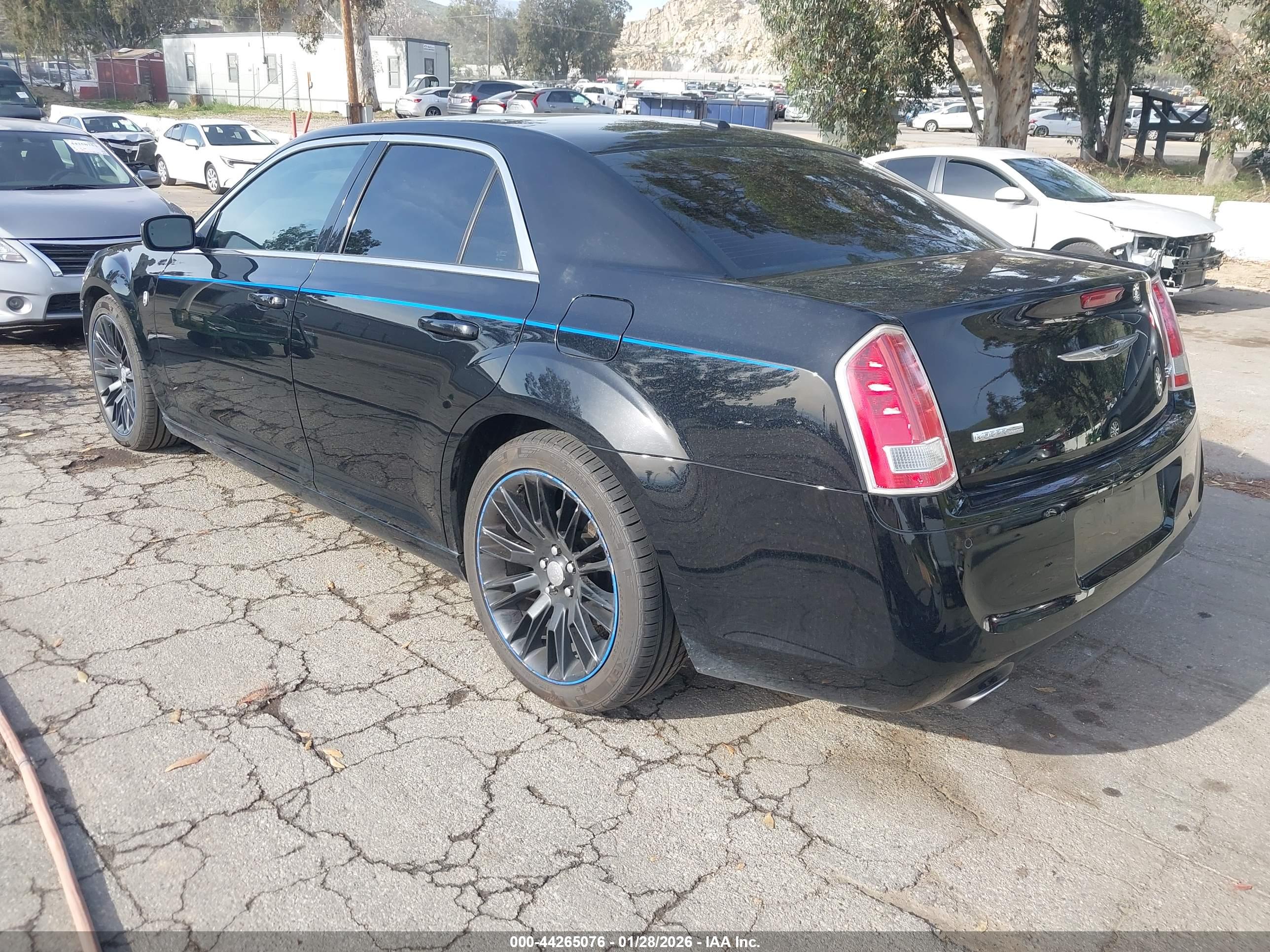 CHRYSLER 300 image 3