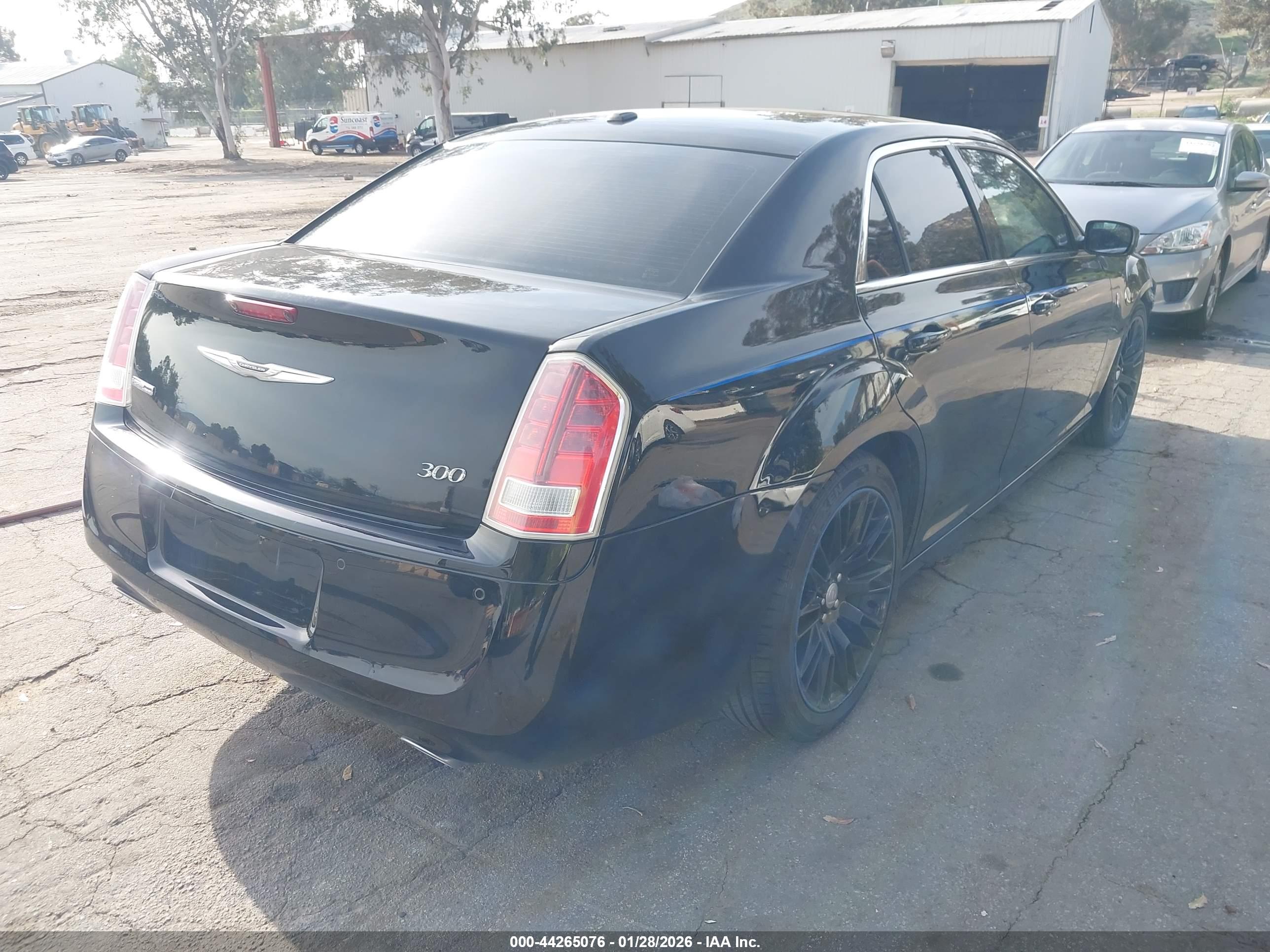 CHRYSLER 300 image 4