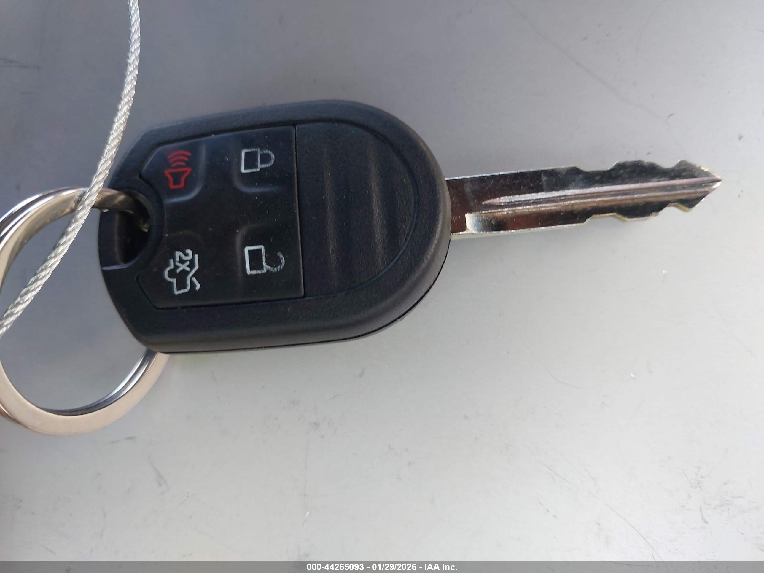 FORD EXPLORER image 11