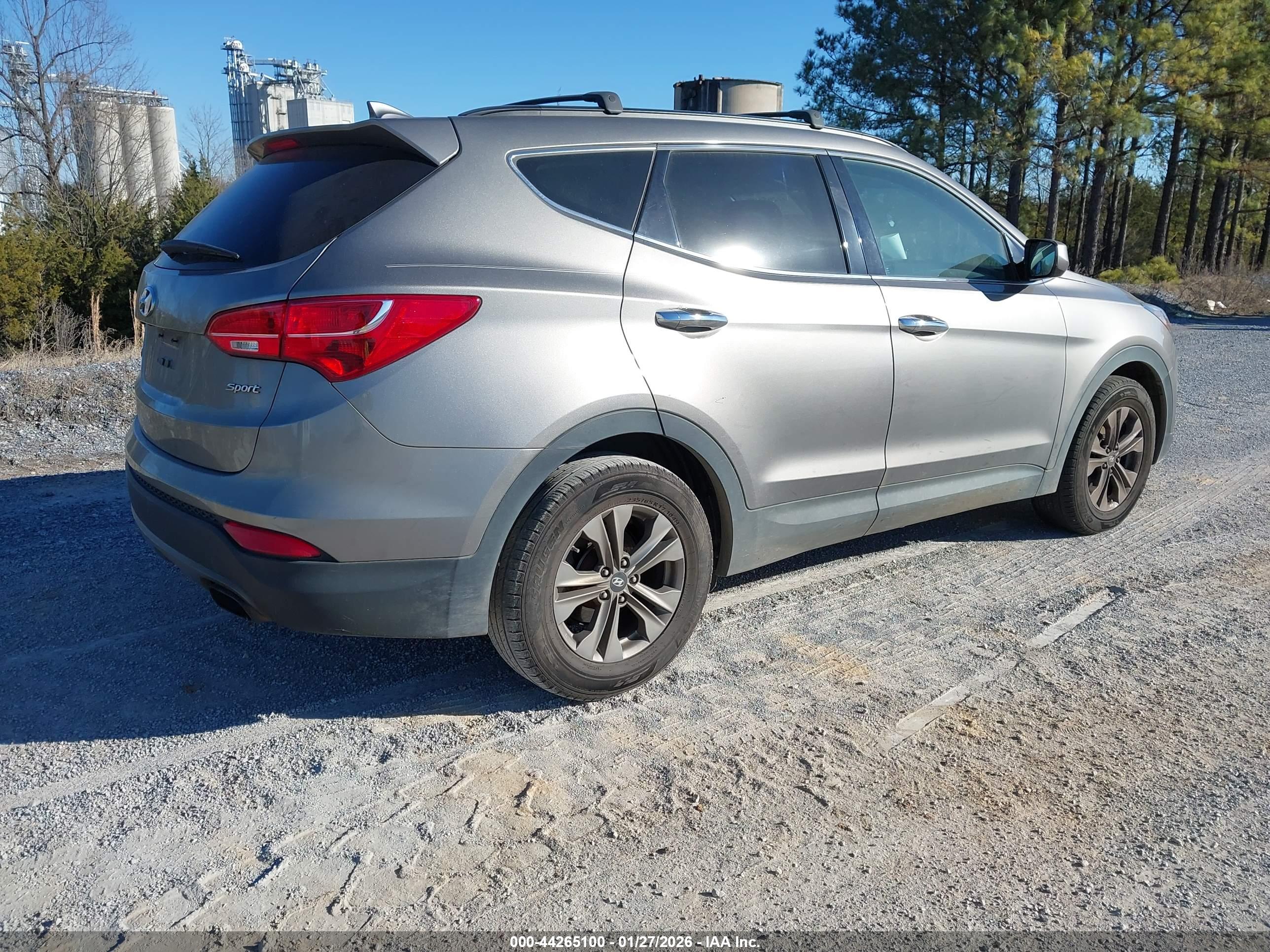 HYUNDAI SANTA image 4