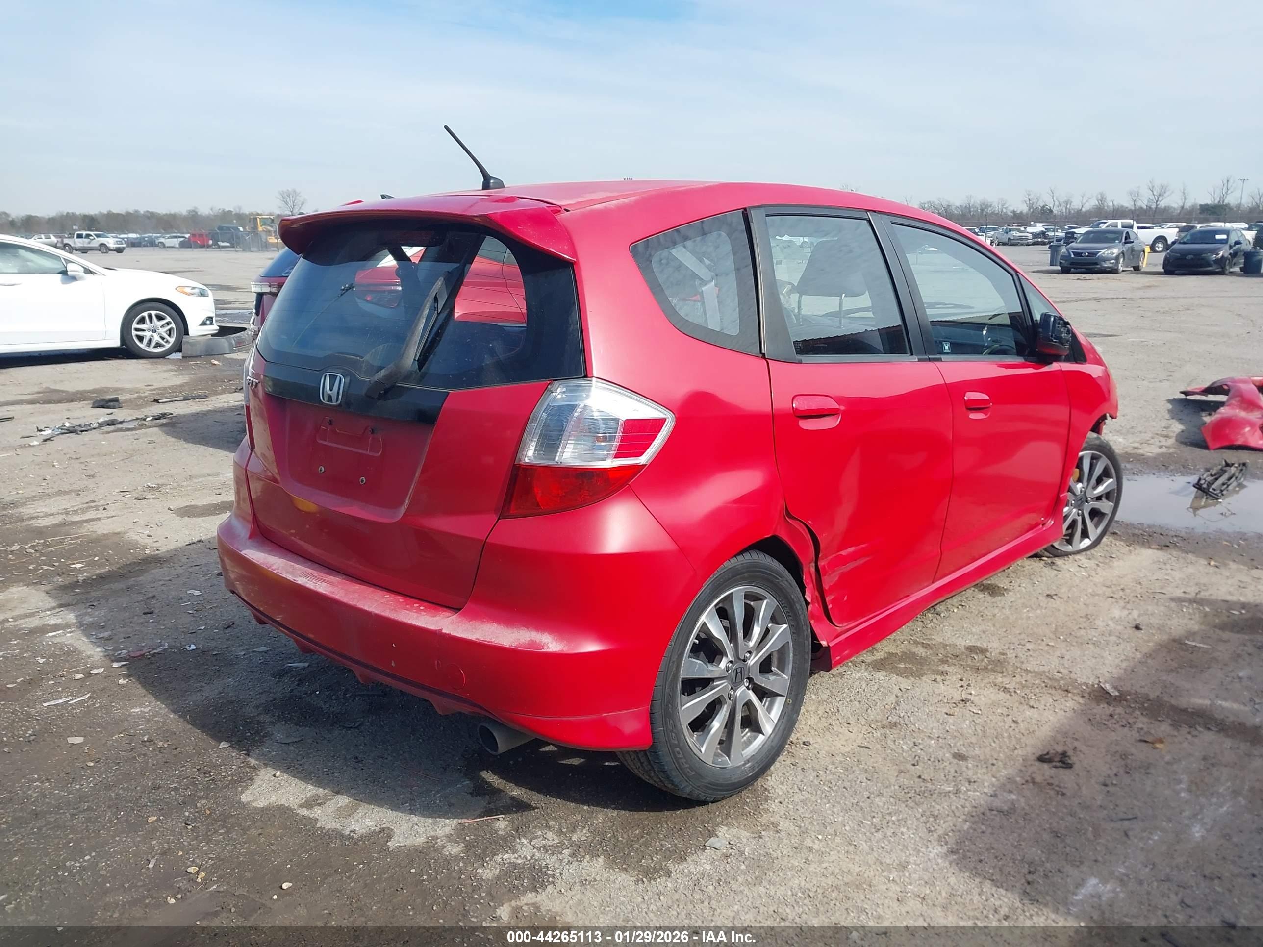 HONDA FIT image 4
