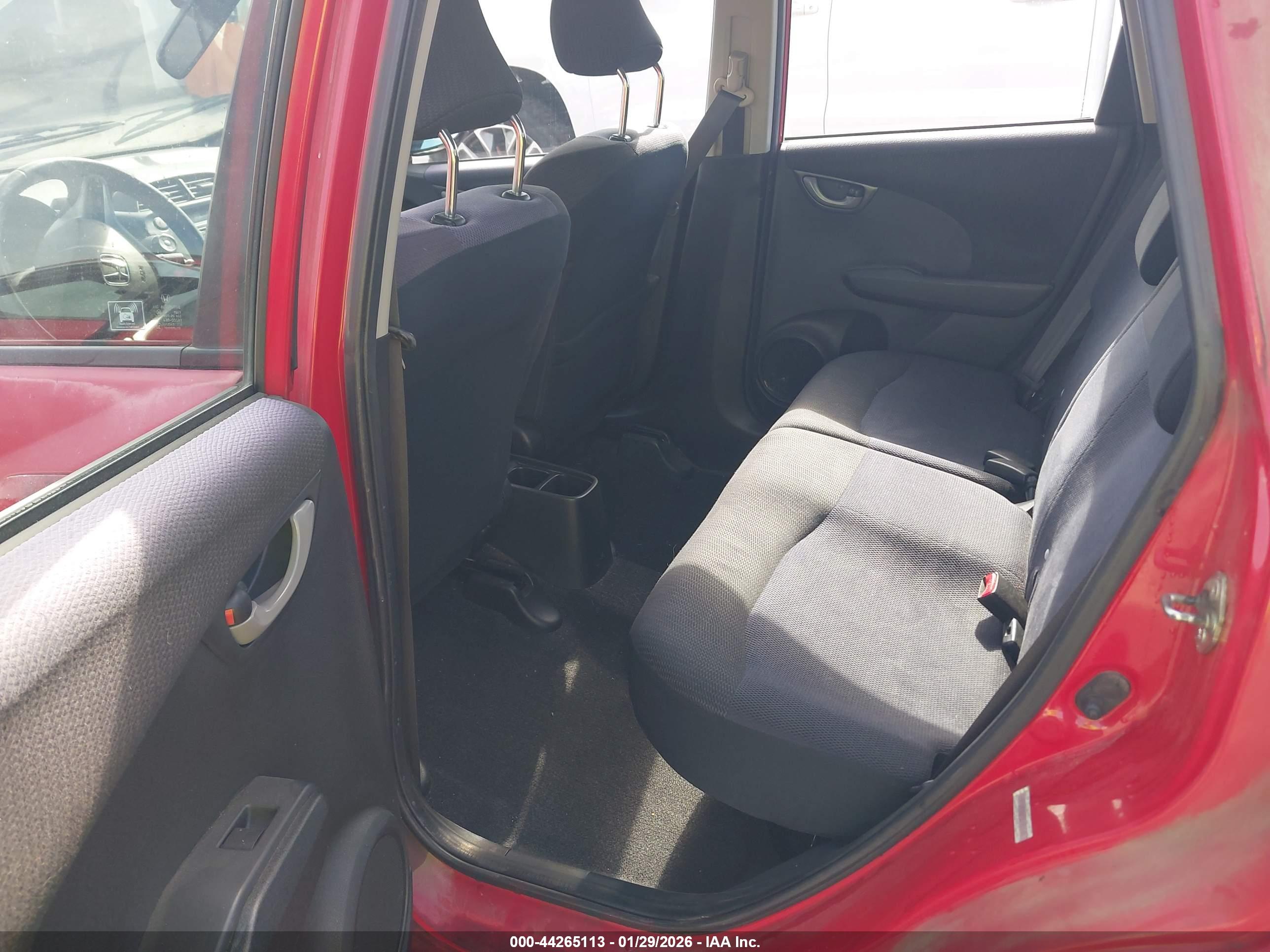 HONDA FIT image 8