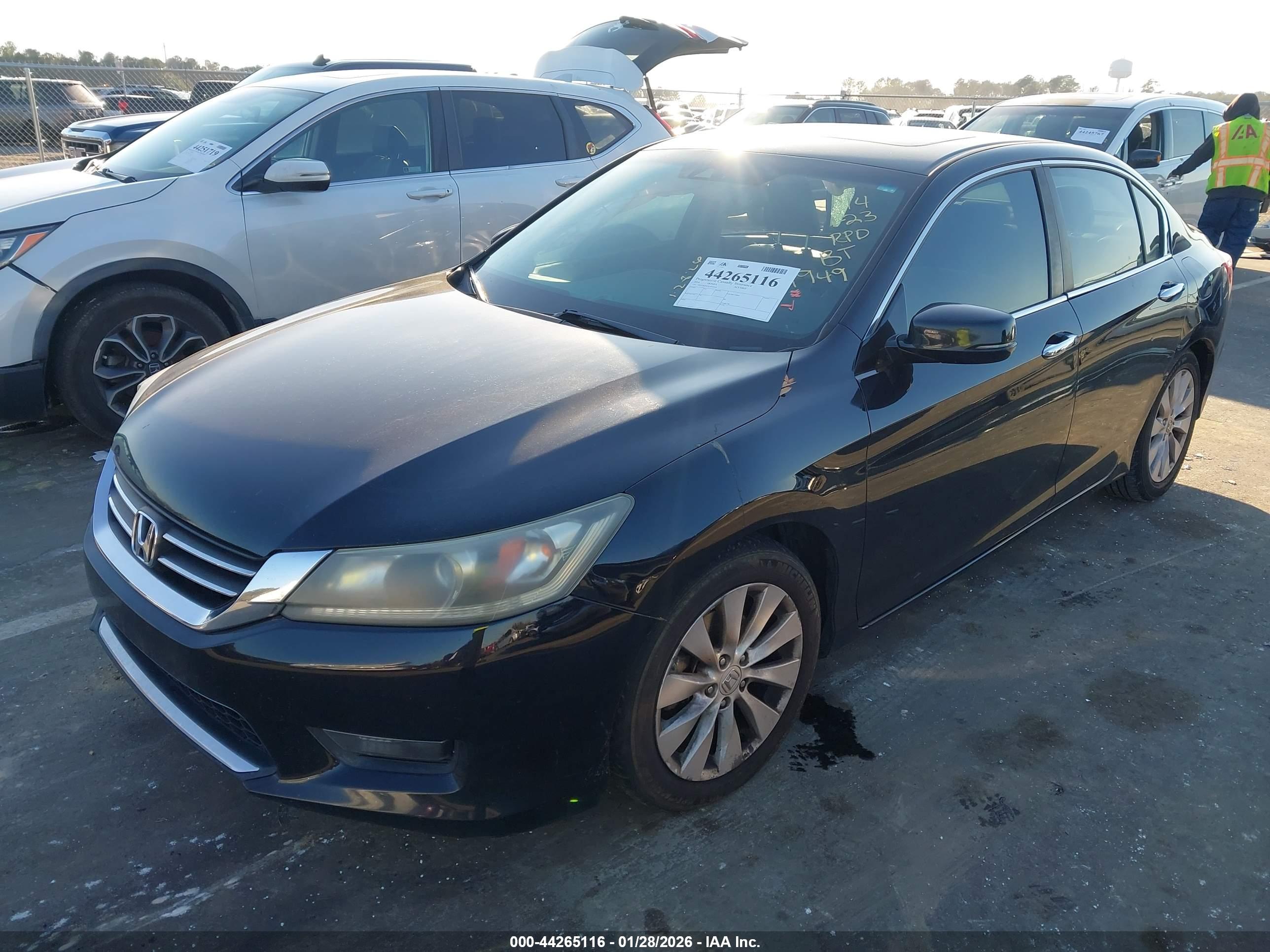 HONDA ACCORD image 2