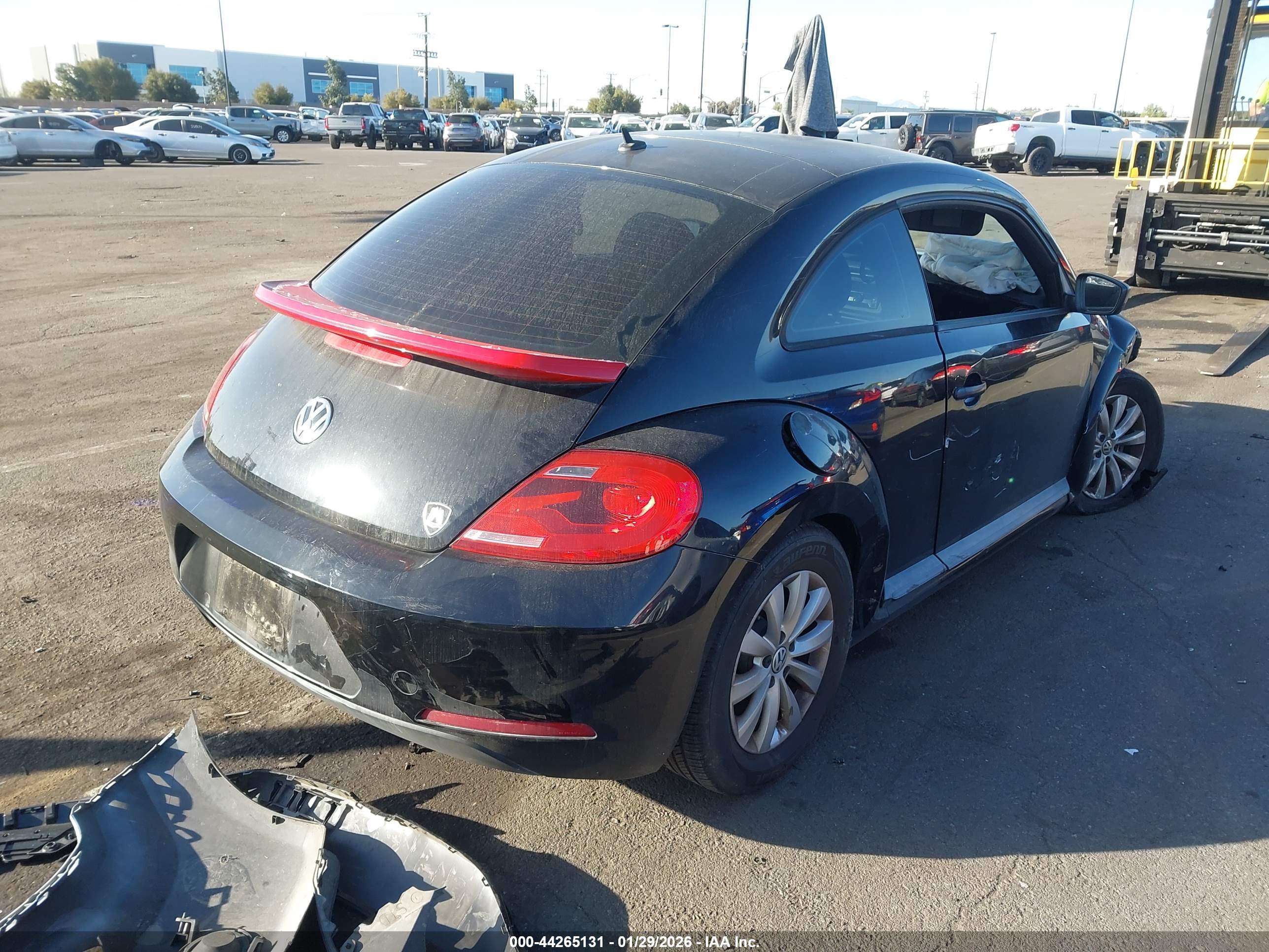 VOLKSWAGEN BEETLE image 4