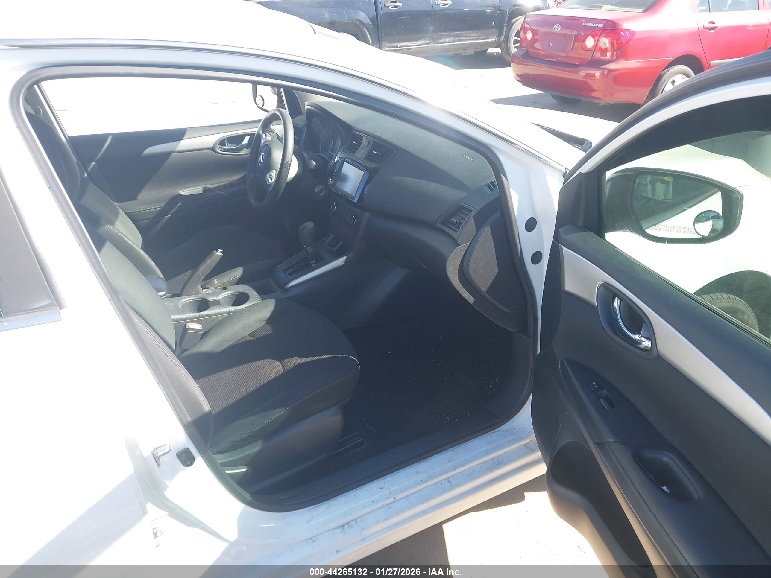 NISSAN SENTRA image 5