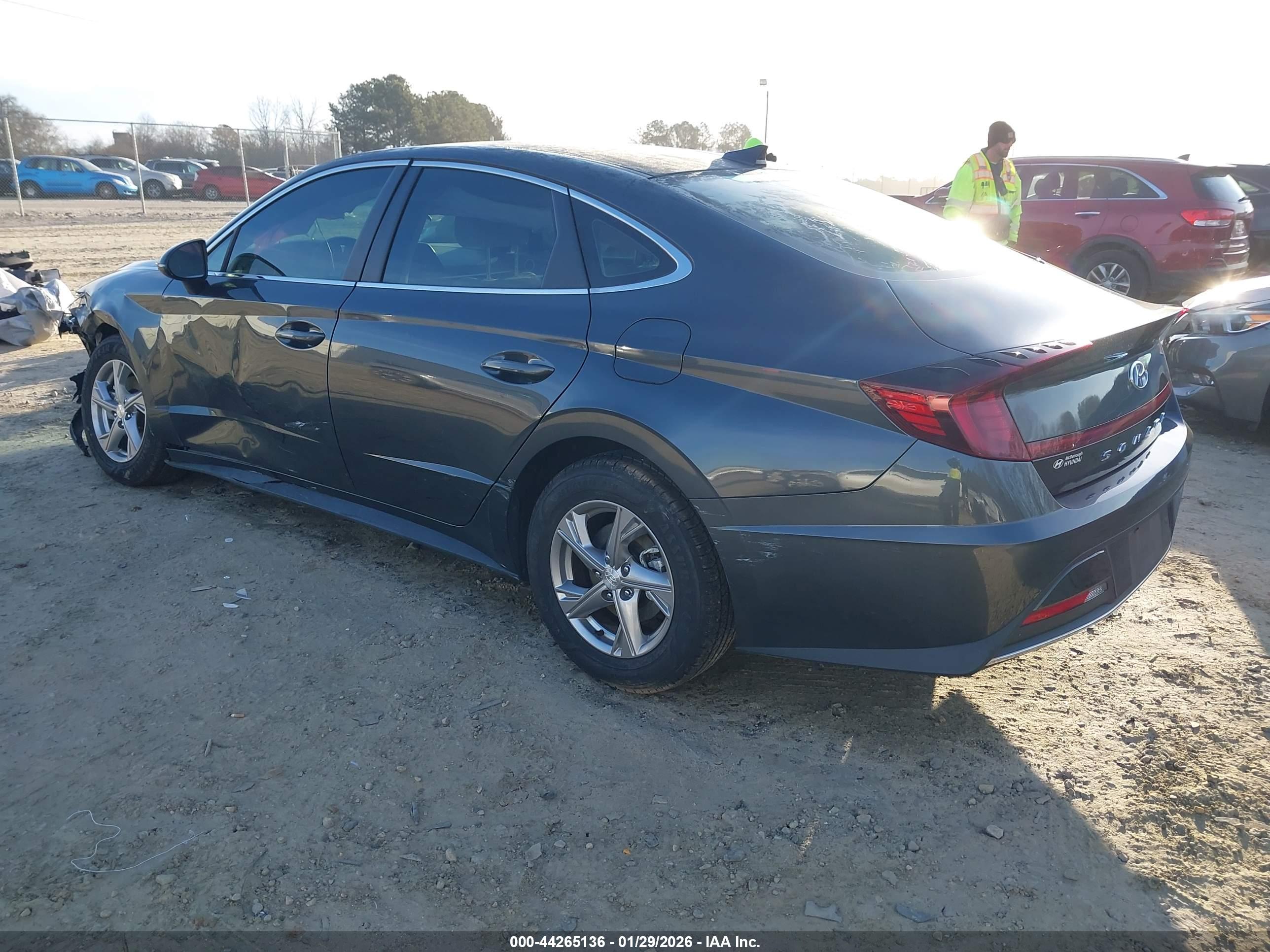 HYUNDAI SONATA image 3