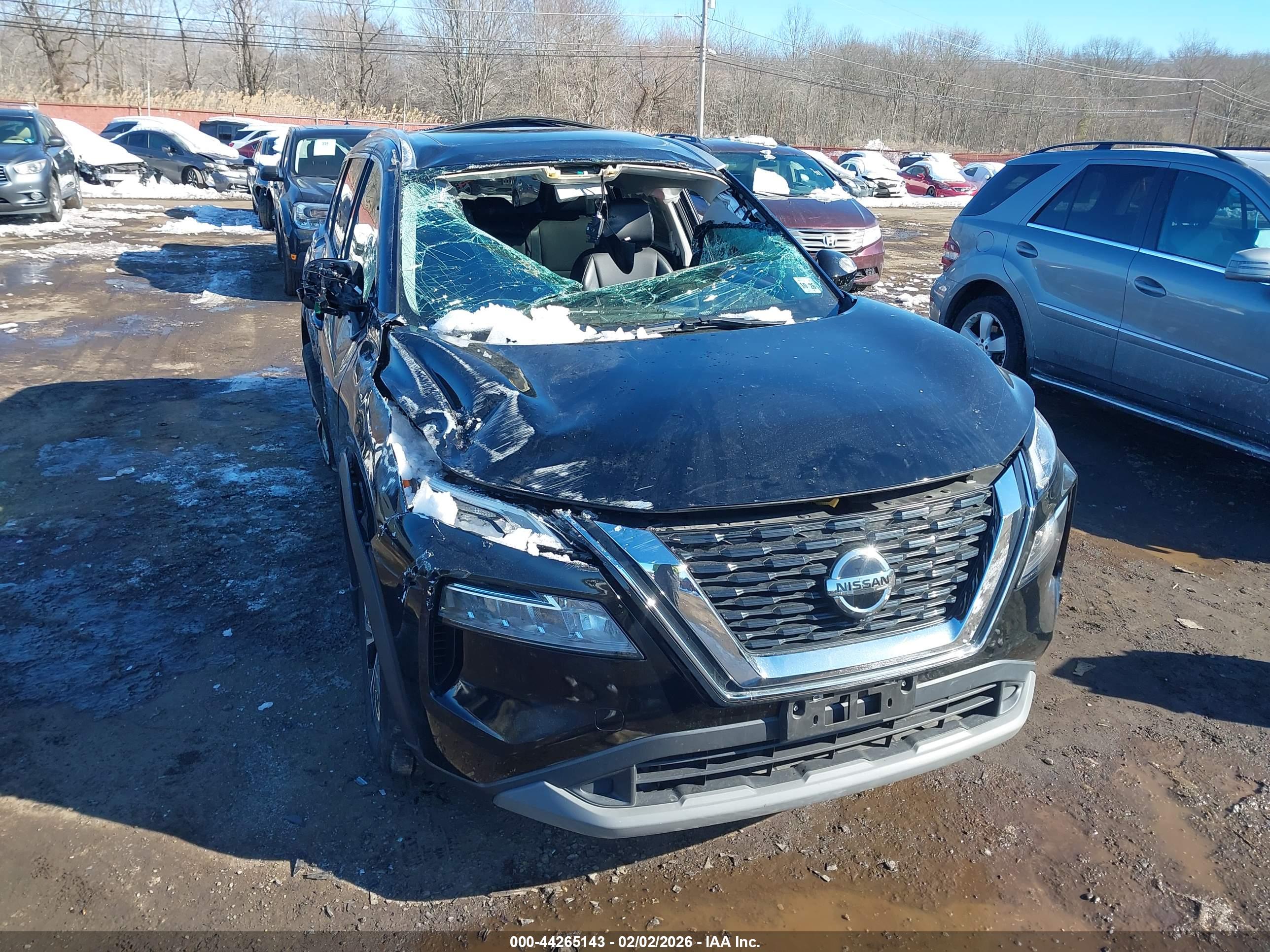 NISSAN ROGUE image 6