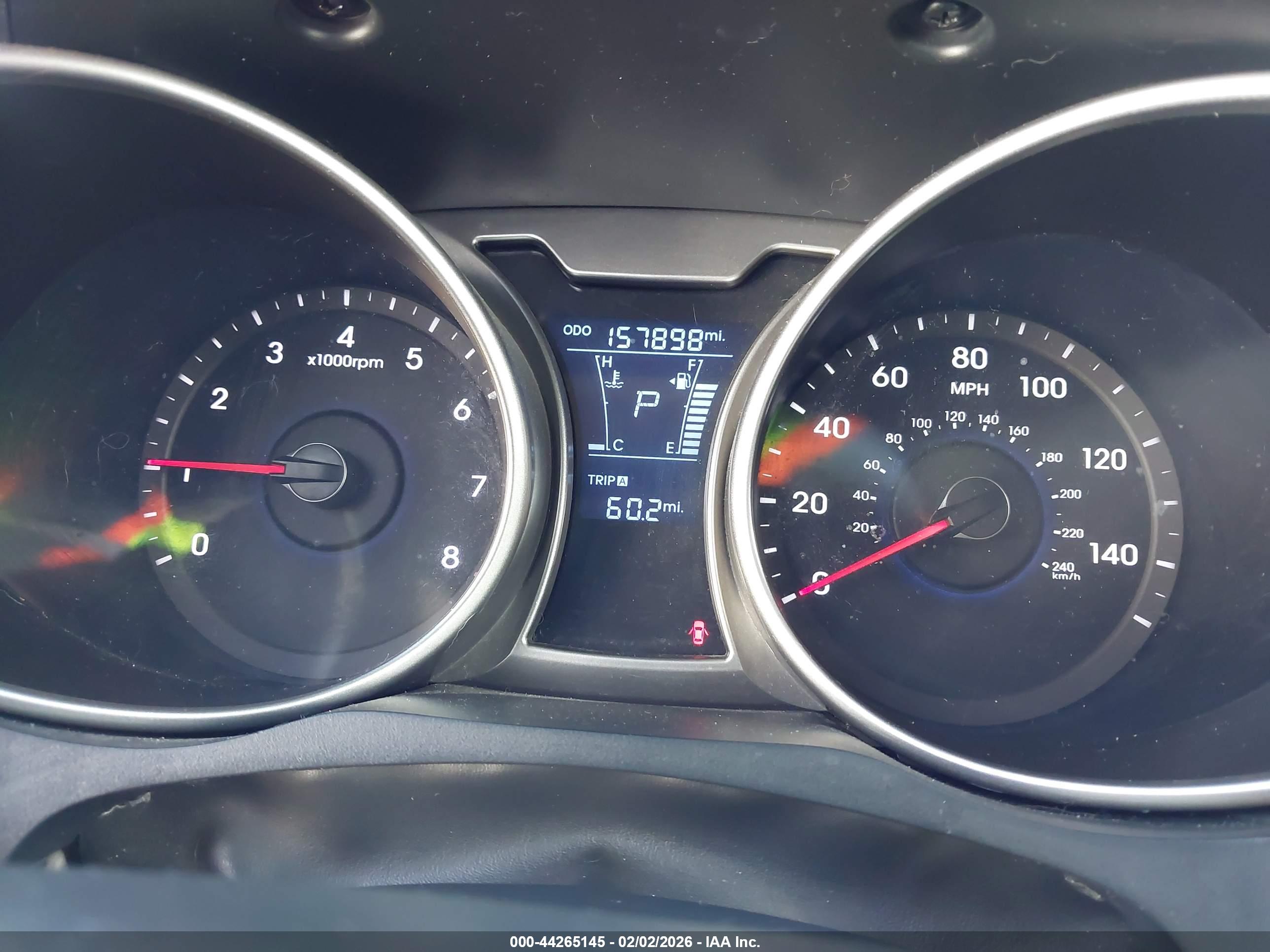 HYUNDAI VELOSTER image 7