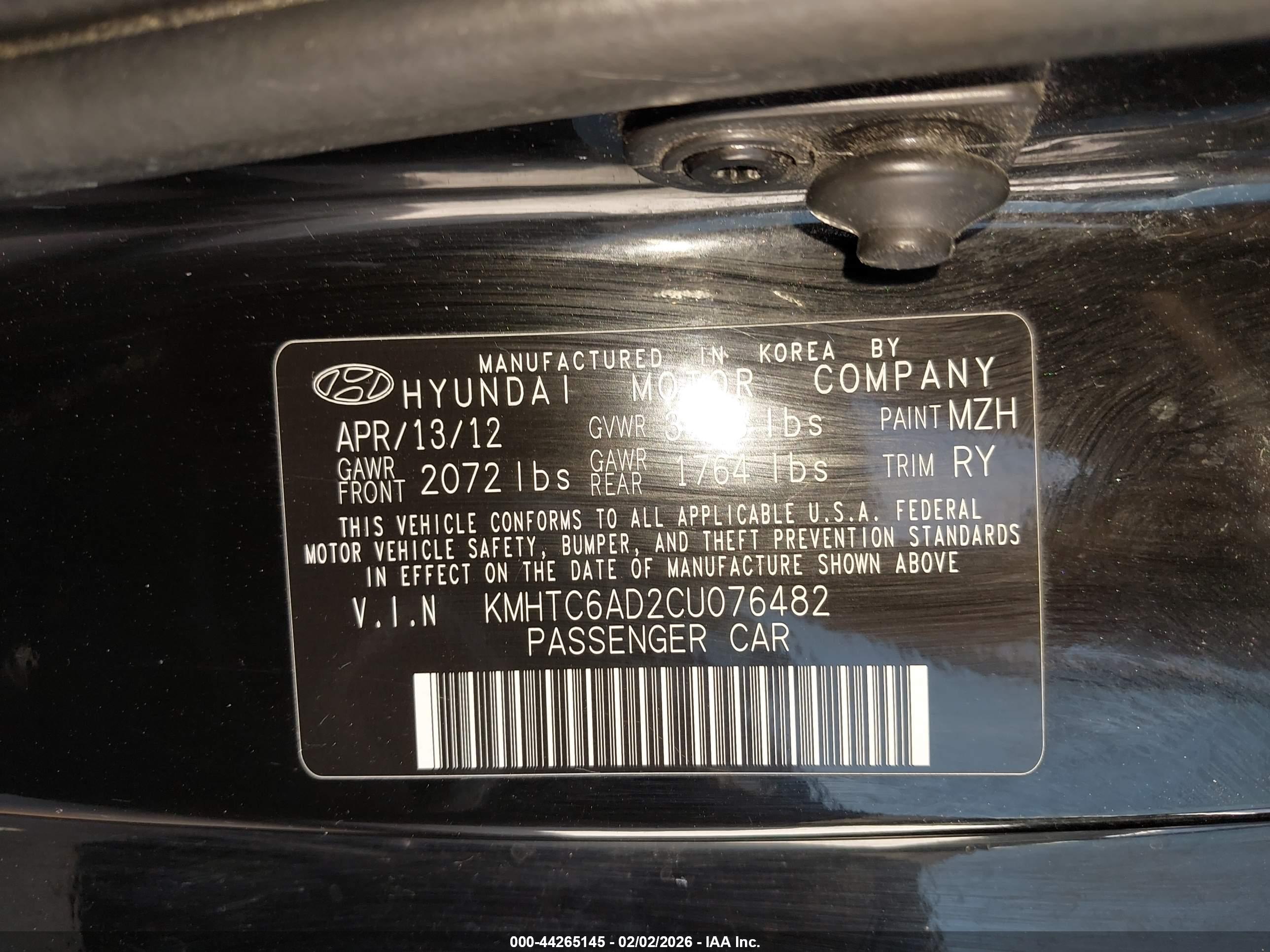 HYUNDAI VELOSTER image 9