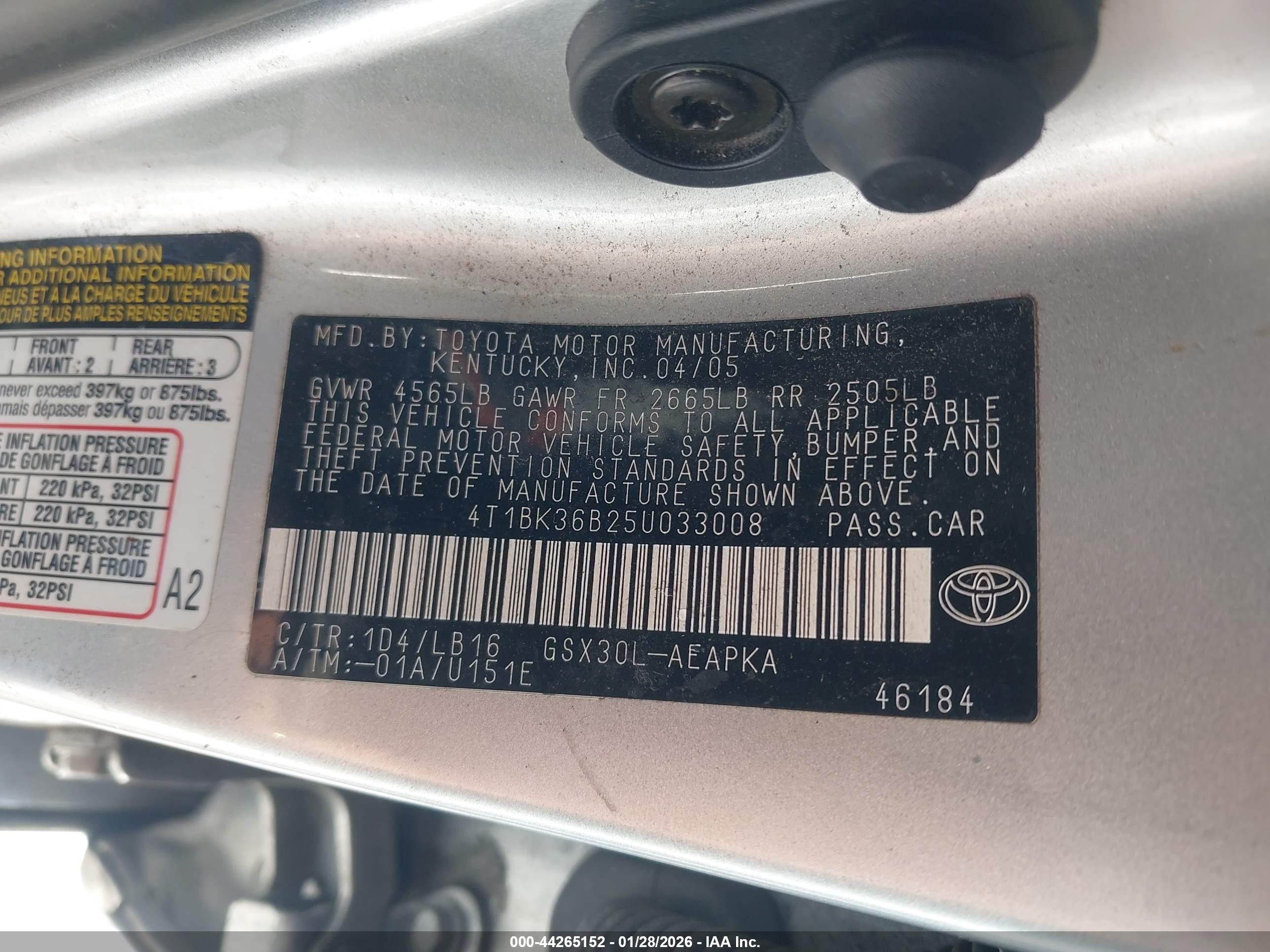 TOYOTA AVALON image 9