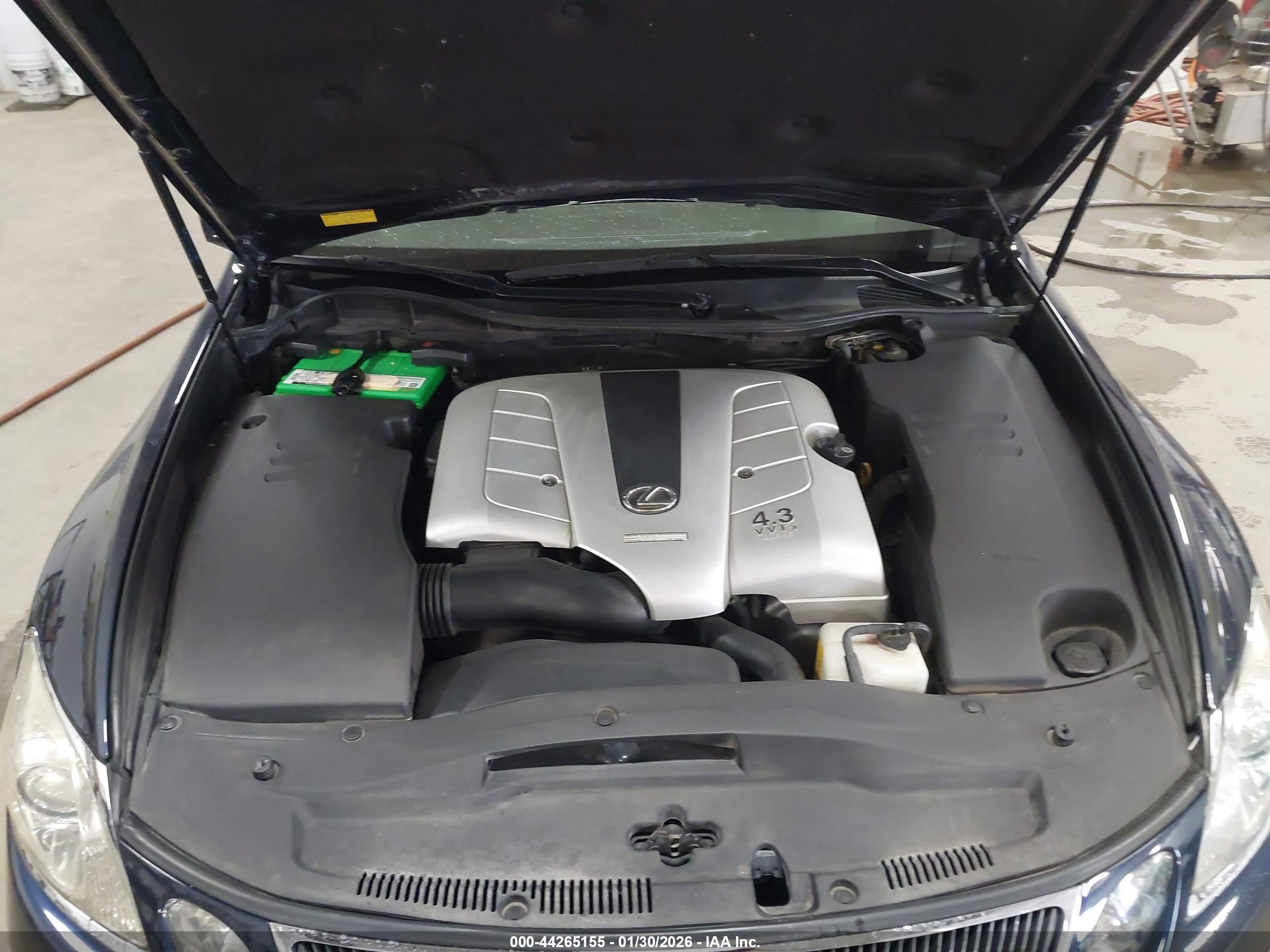 LEXUS GS image 10