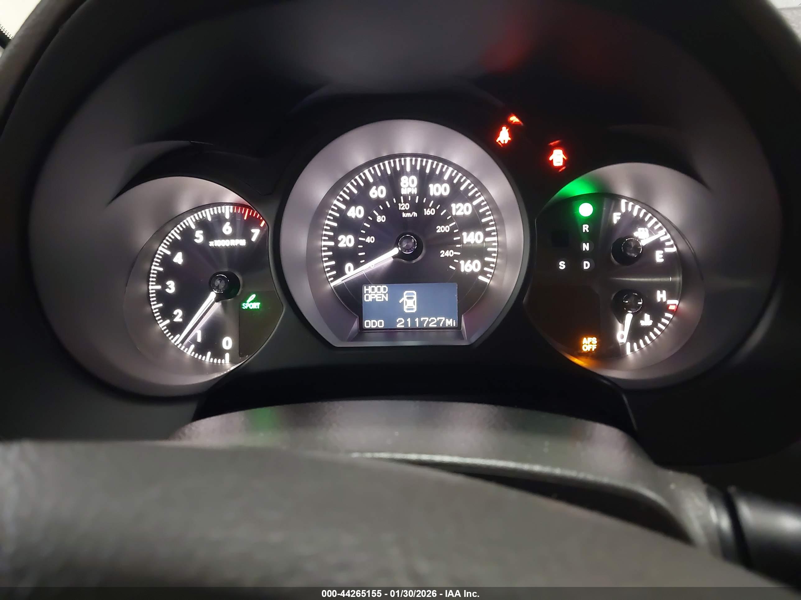 LEXUS GS image 7