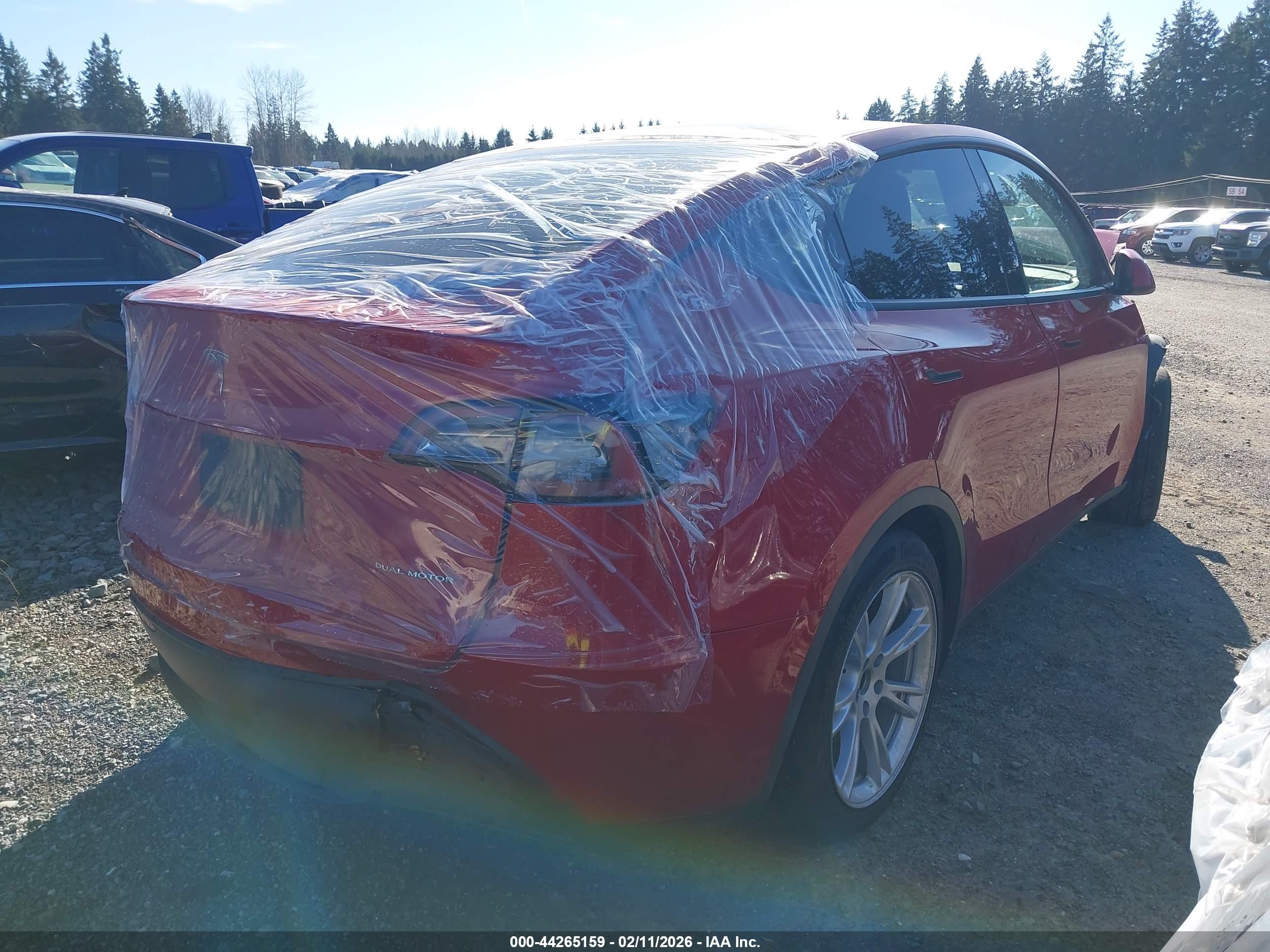 TESLA MODEL image 4