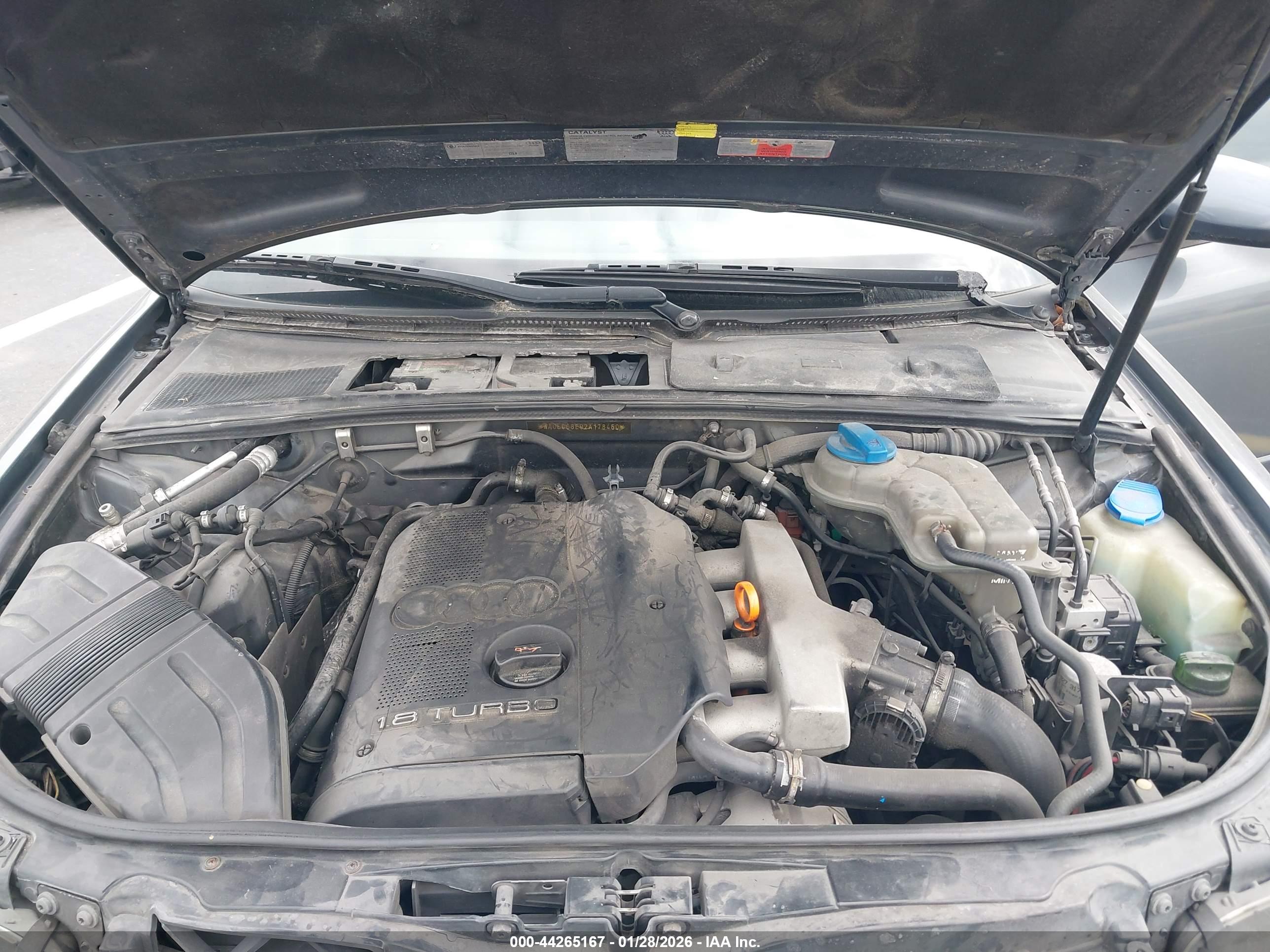 AUDI A4 image 10