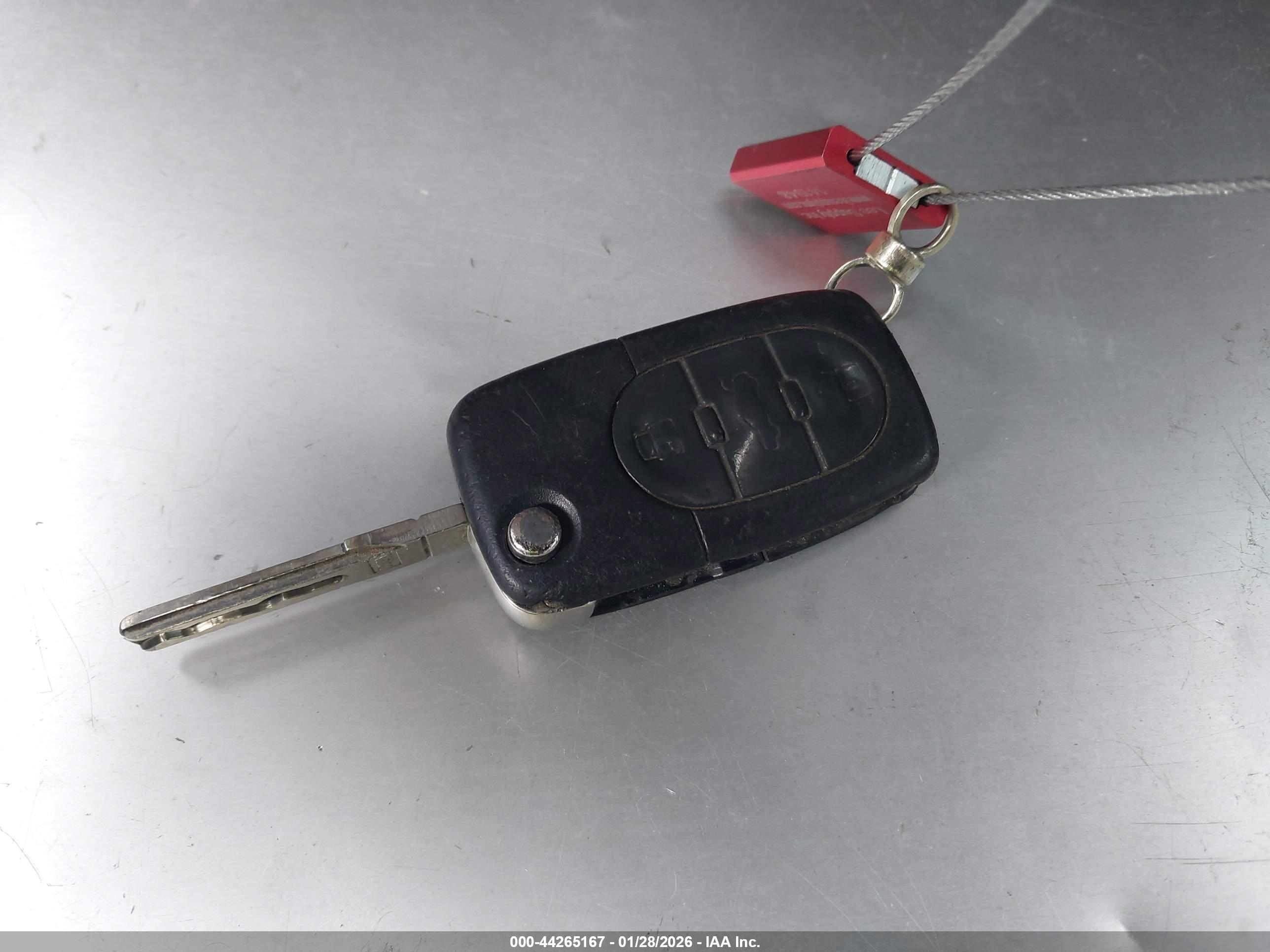 AUDI A4 image 11