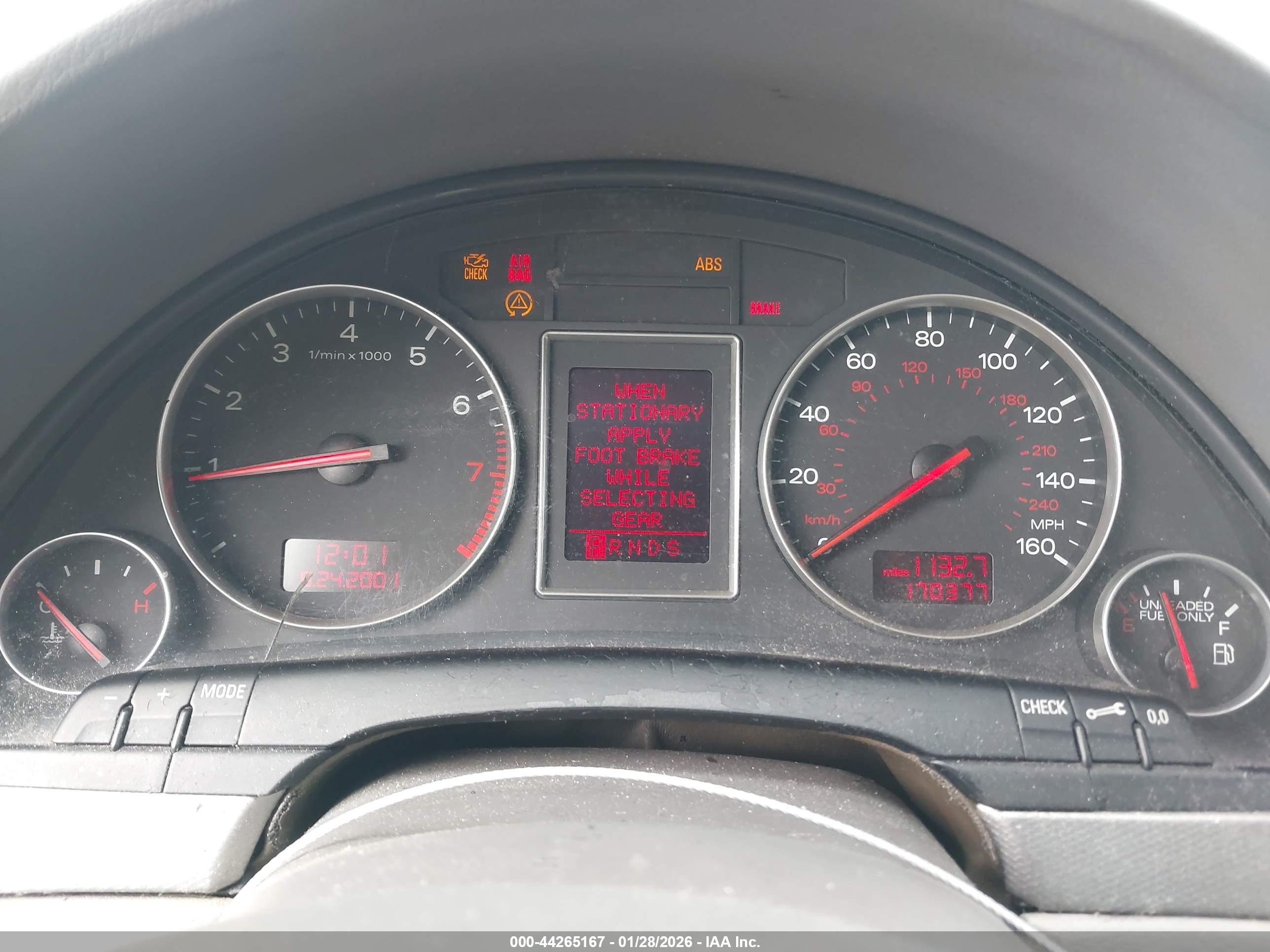 AUDI A4 image 7