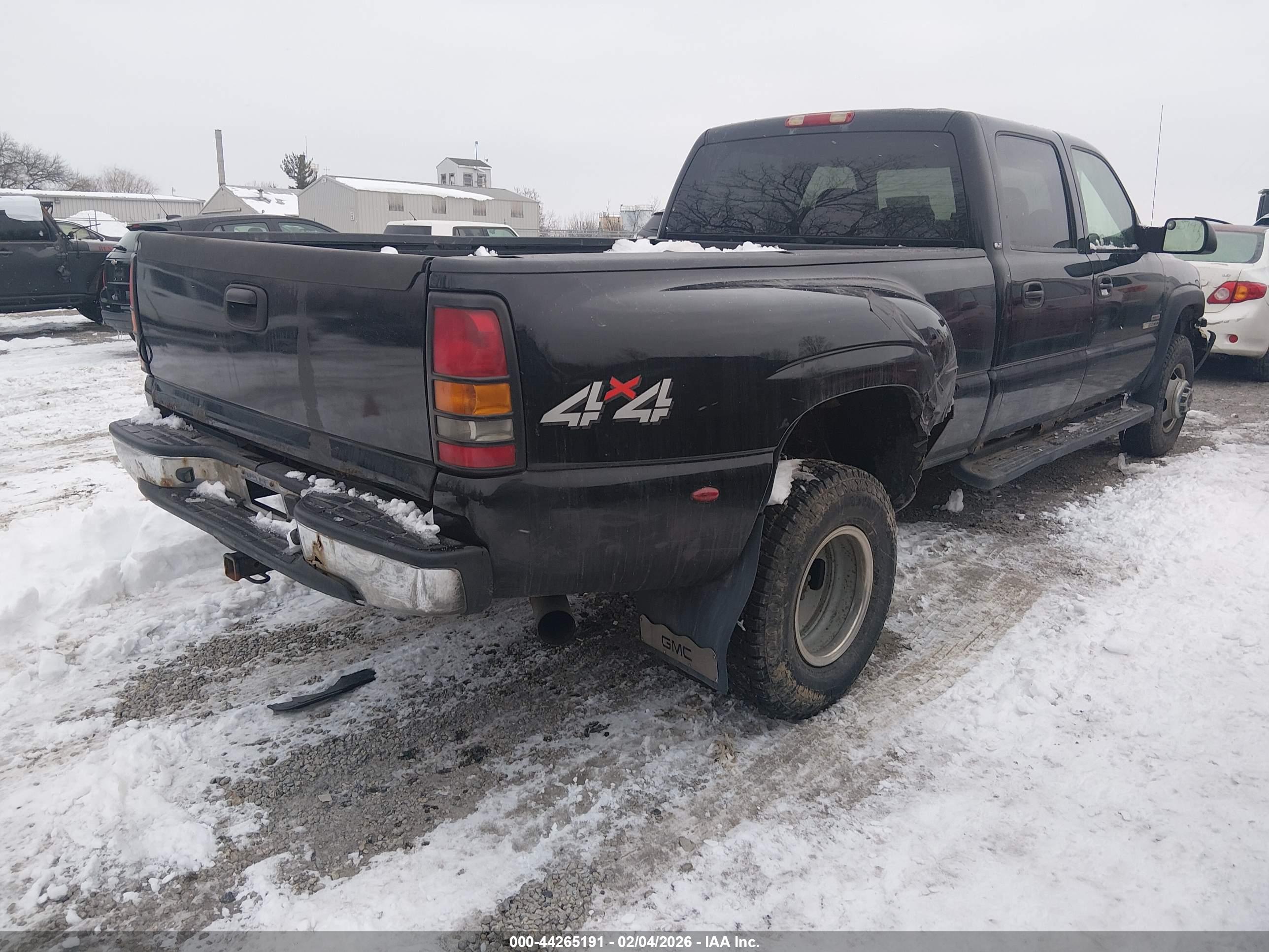 GMC SIERRA image 4