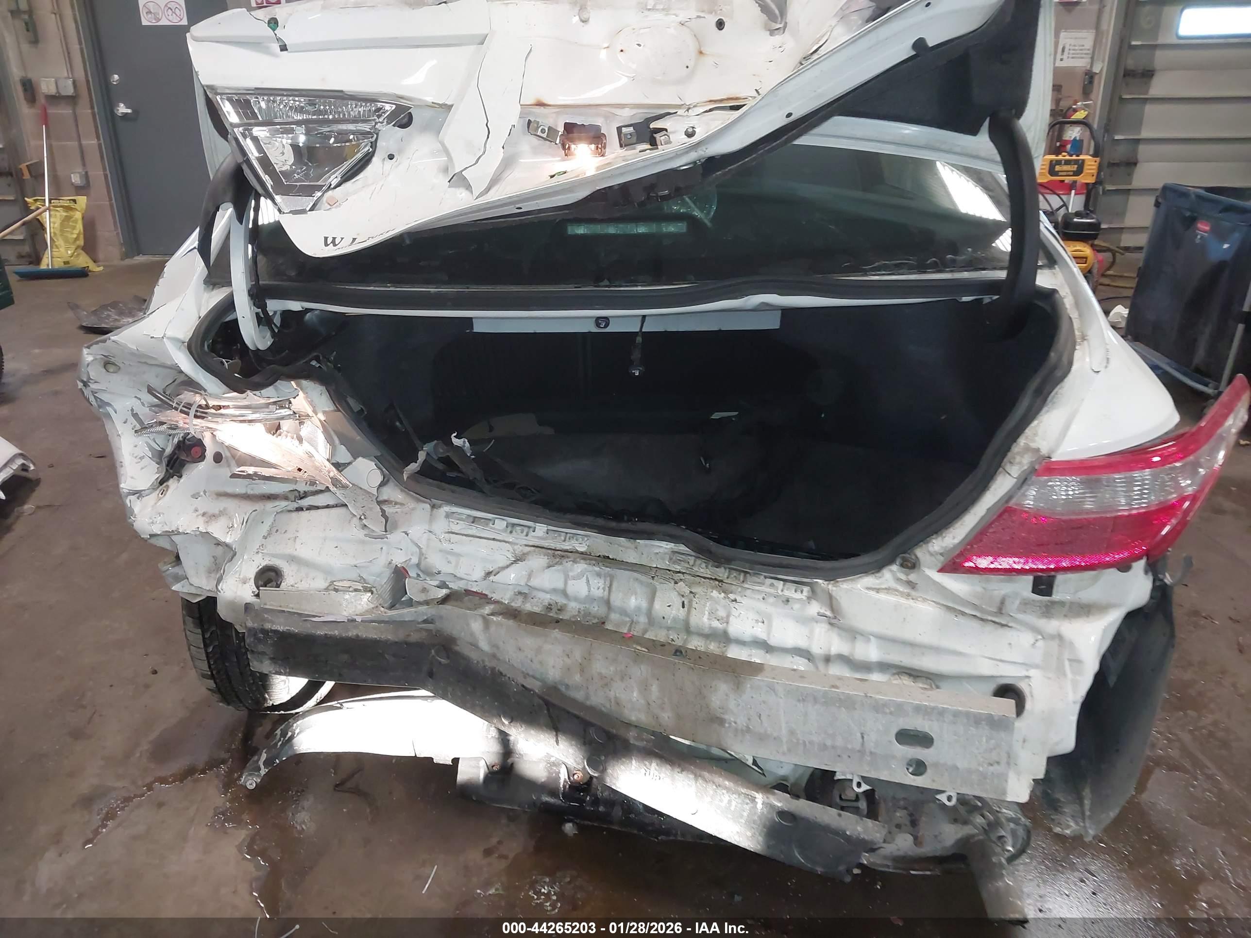 TOYOTA CAMRY image 6