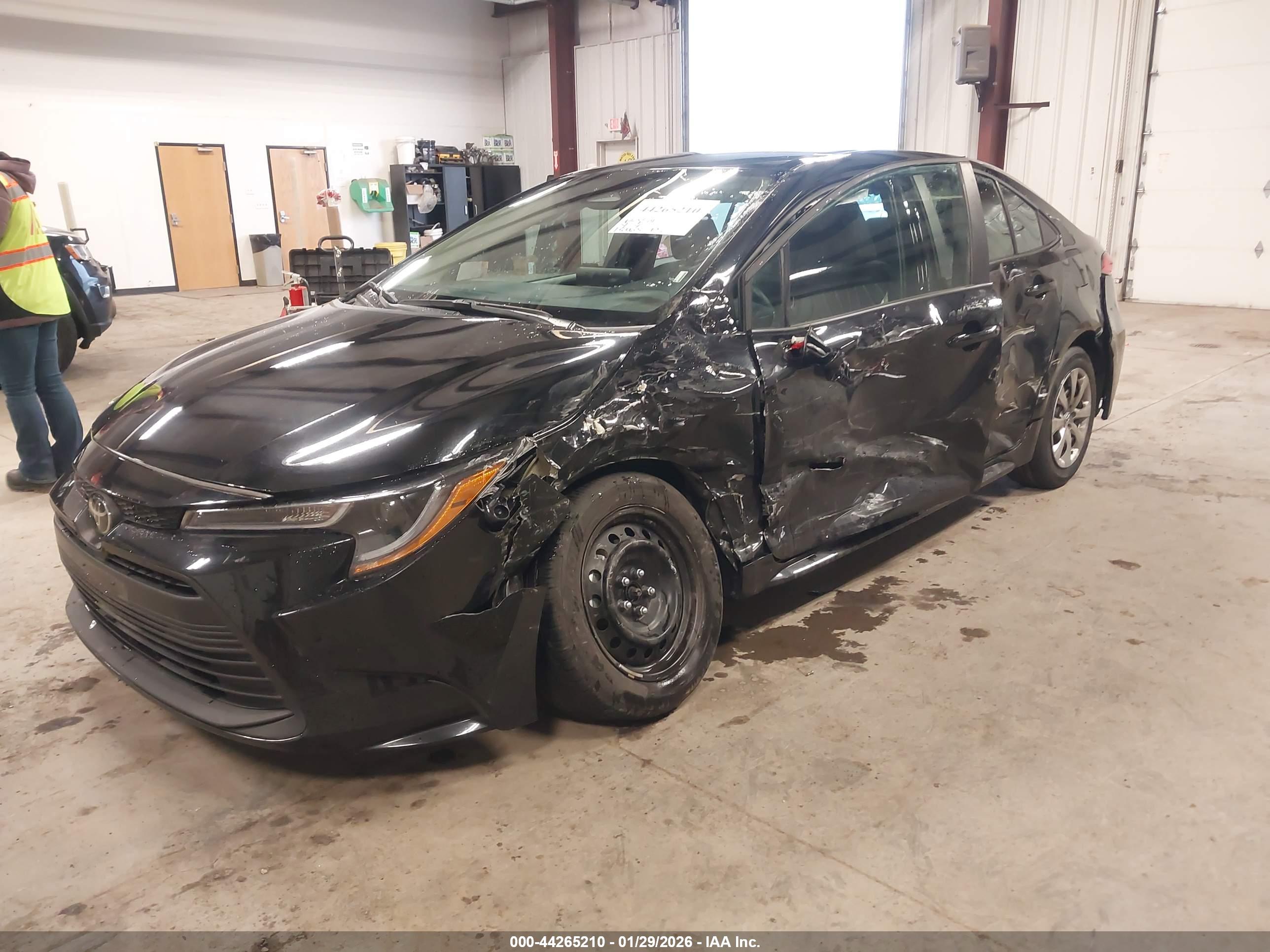 TOYOTA COROLLA image 2