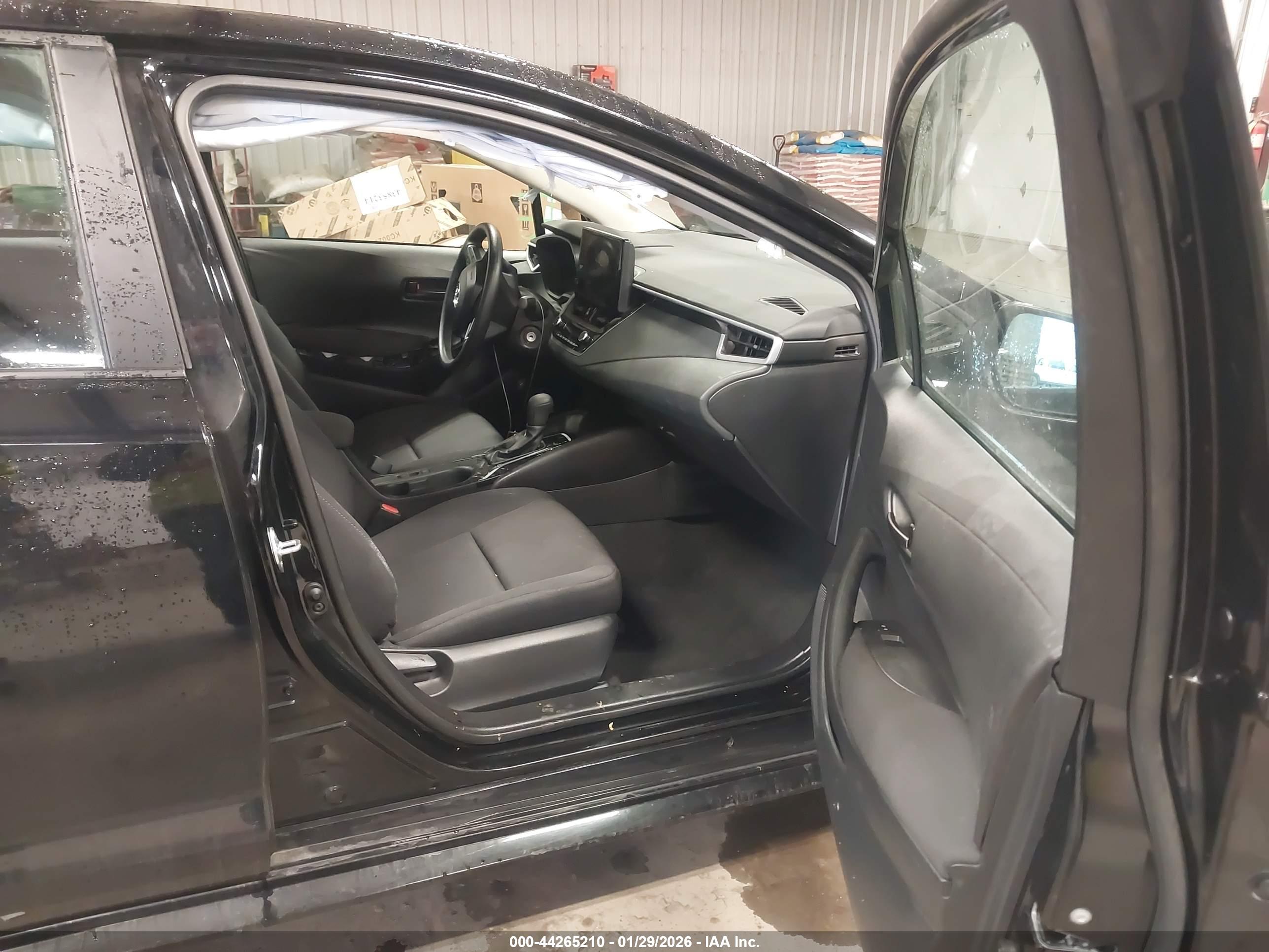 TOYOTA COROLLA image 5