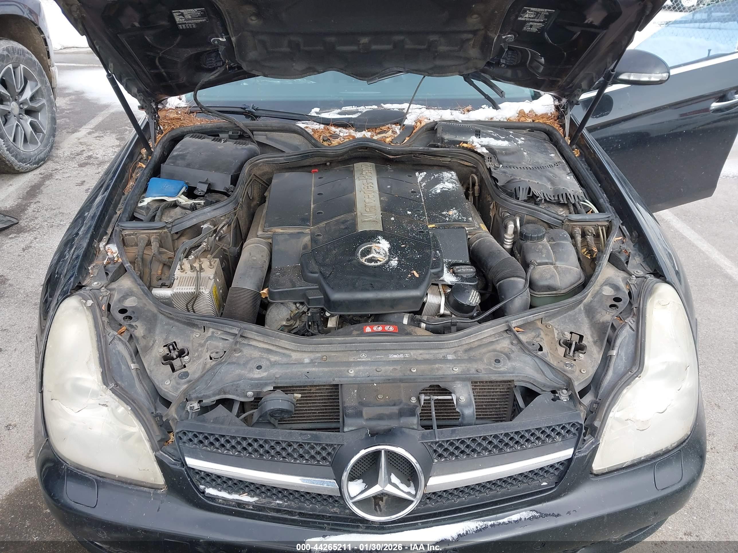 MERCEDES-BENZ CLS image 10