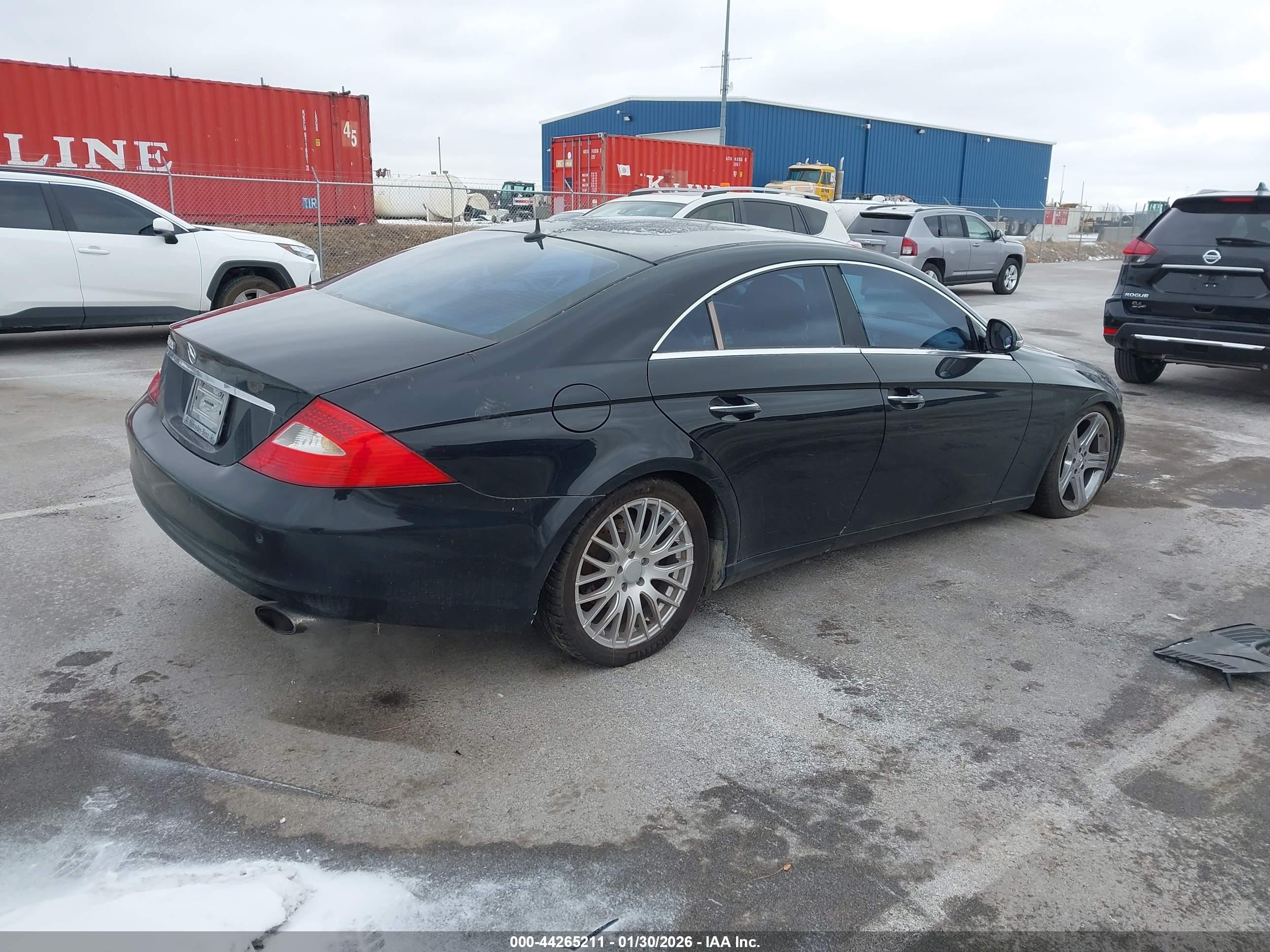 MERCEDES-BENZ CLS image 4