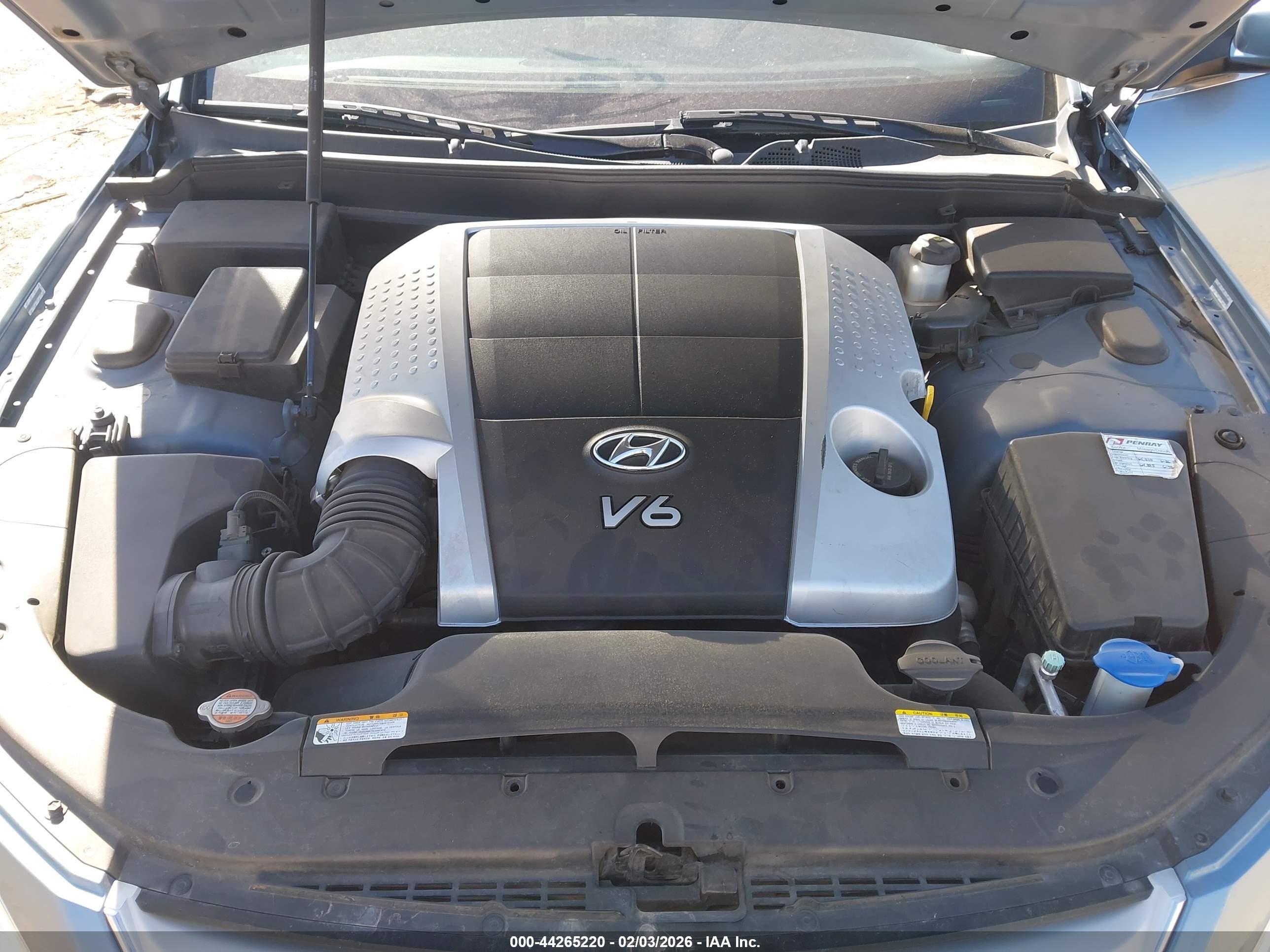HYUNDAI GENESIS image 10
