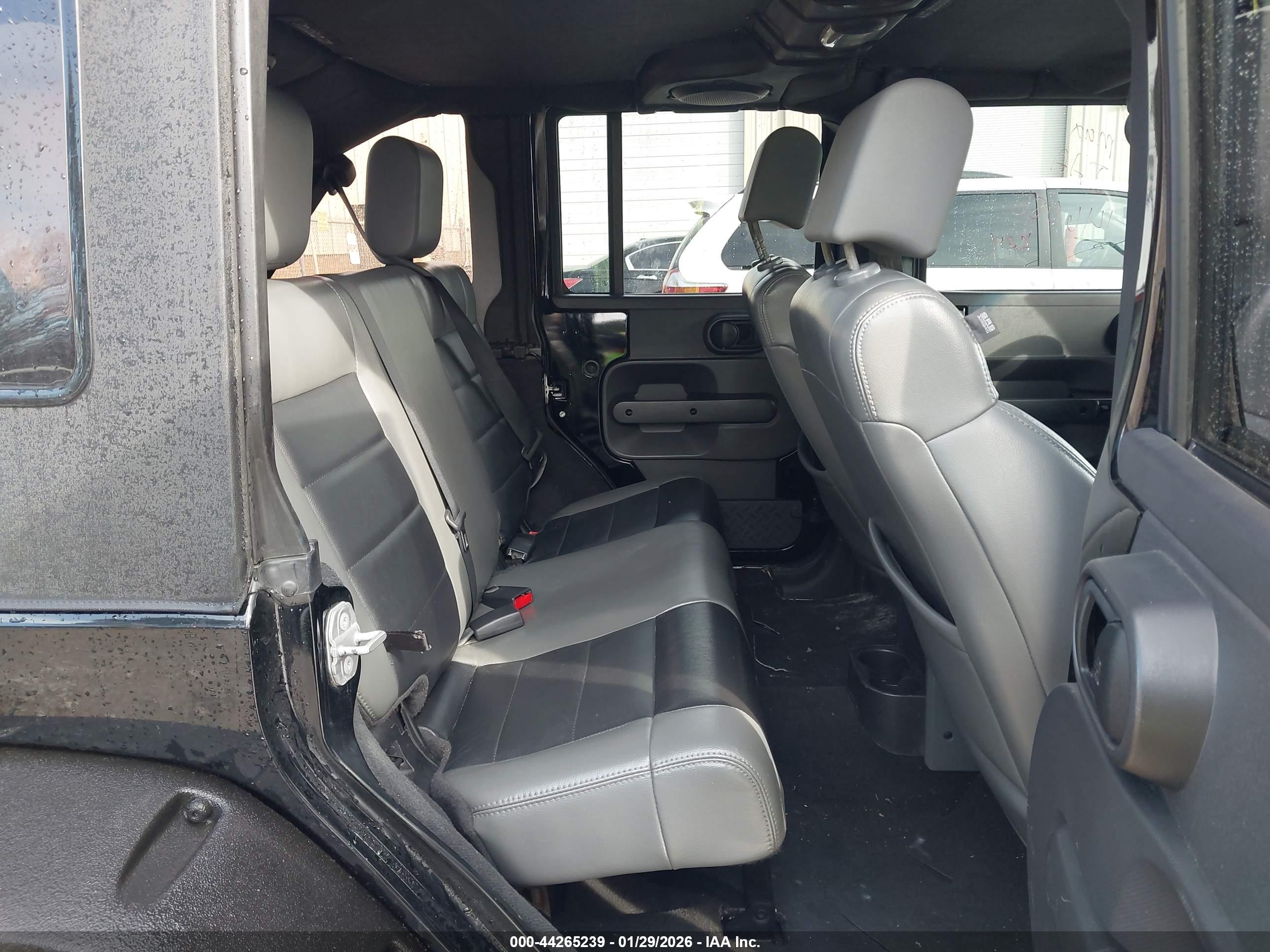 JEEP WRANGLER image 8