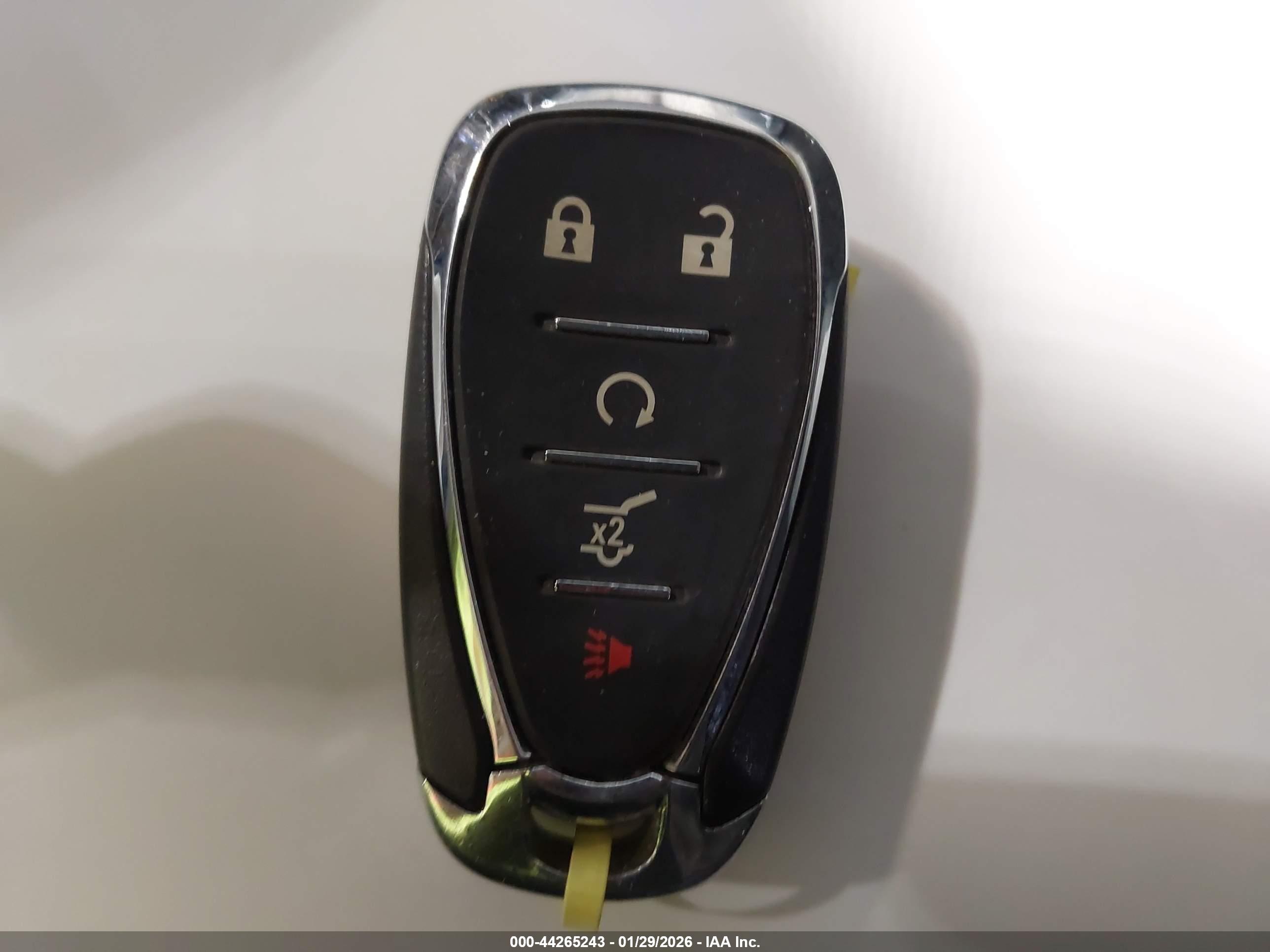 CHEVROLET EQUINOX image 11