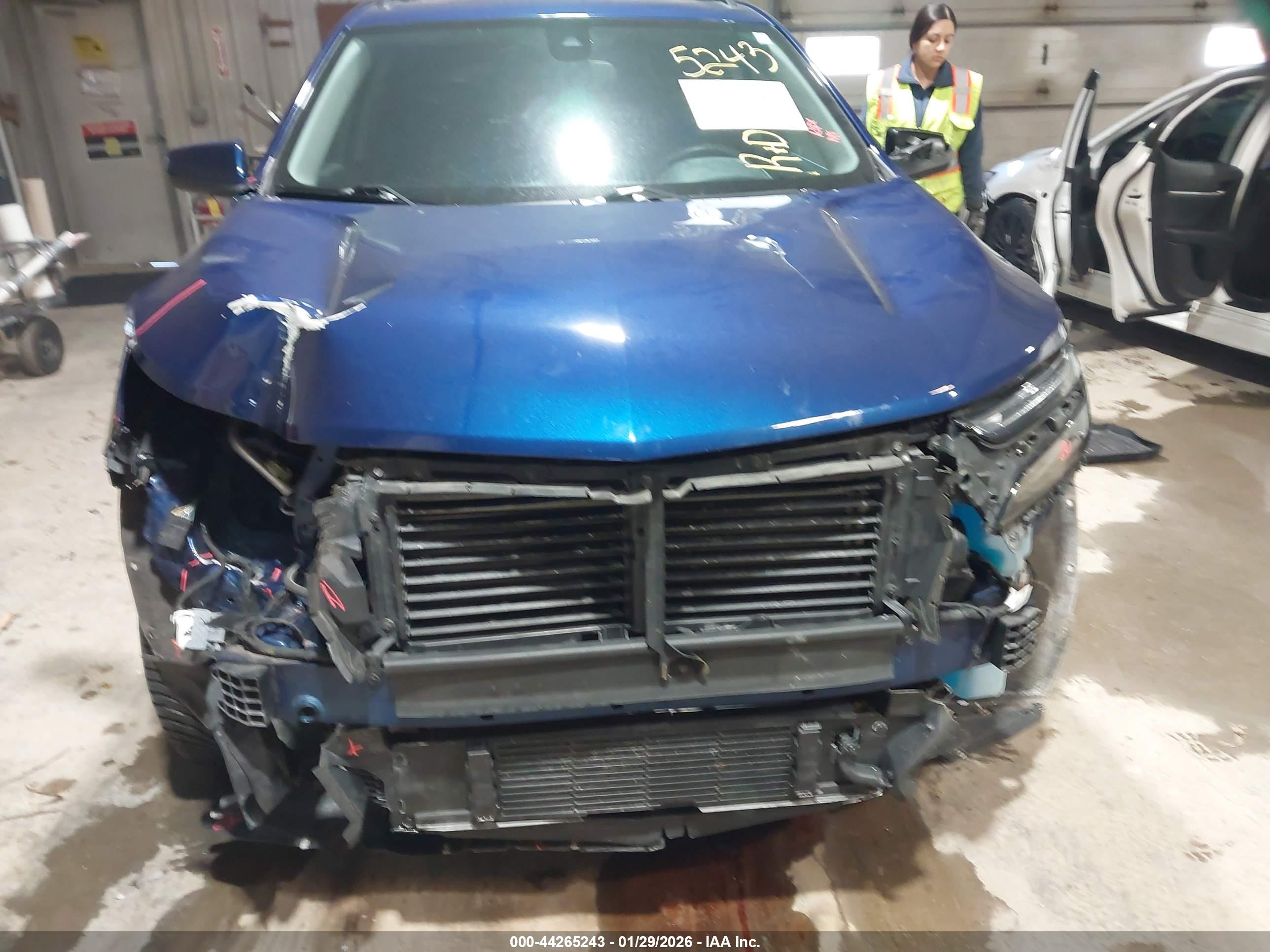 CHEVROLET EQUINOX image 6