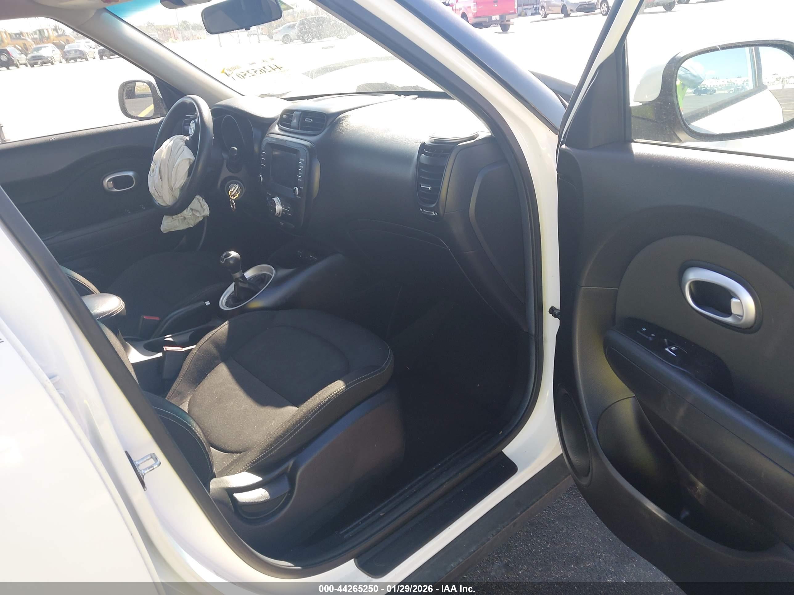 KIA SOUL image 5
