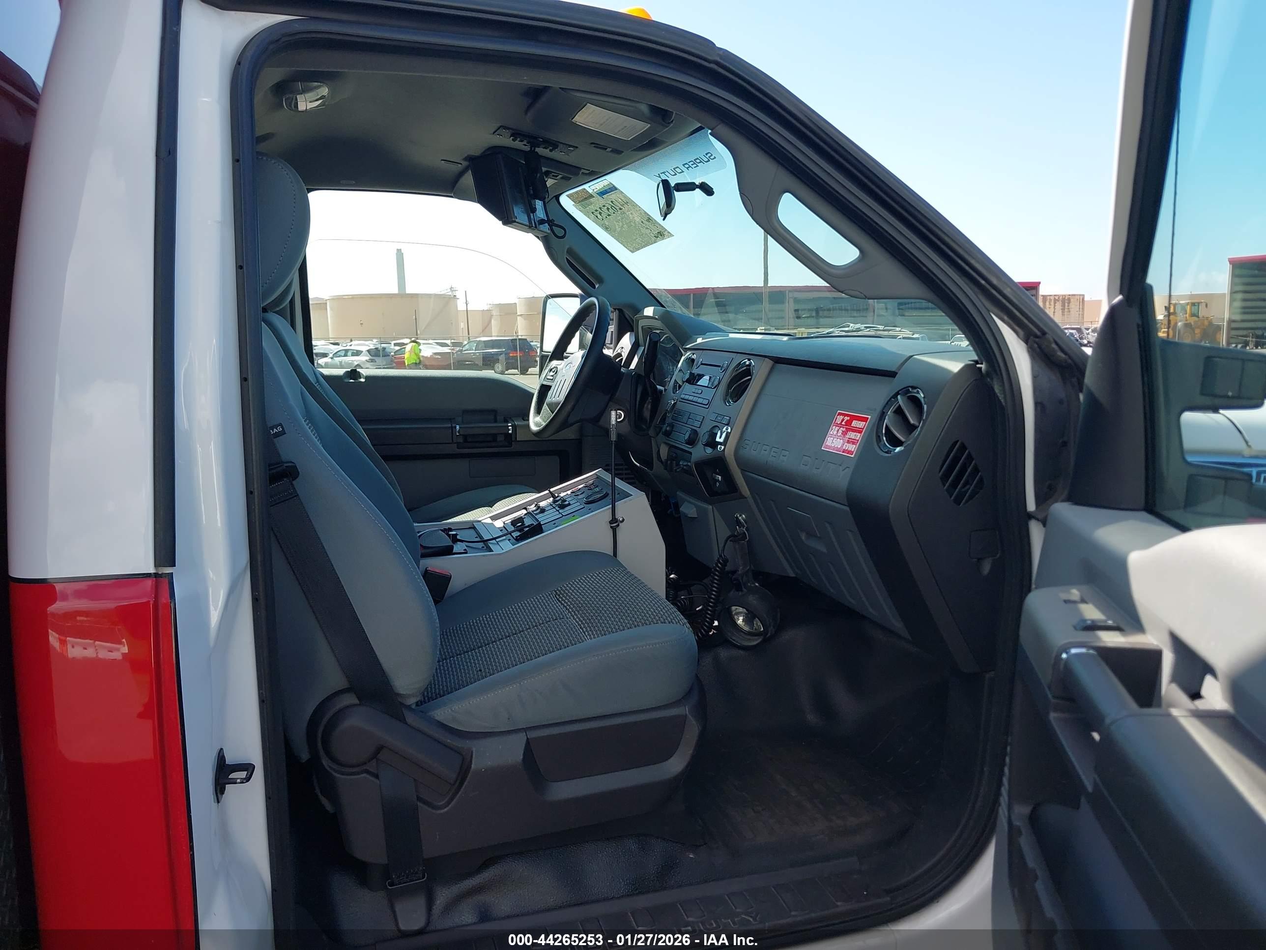 FORD F-450 image 7