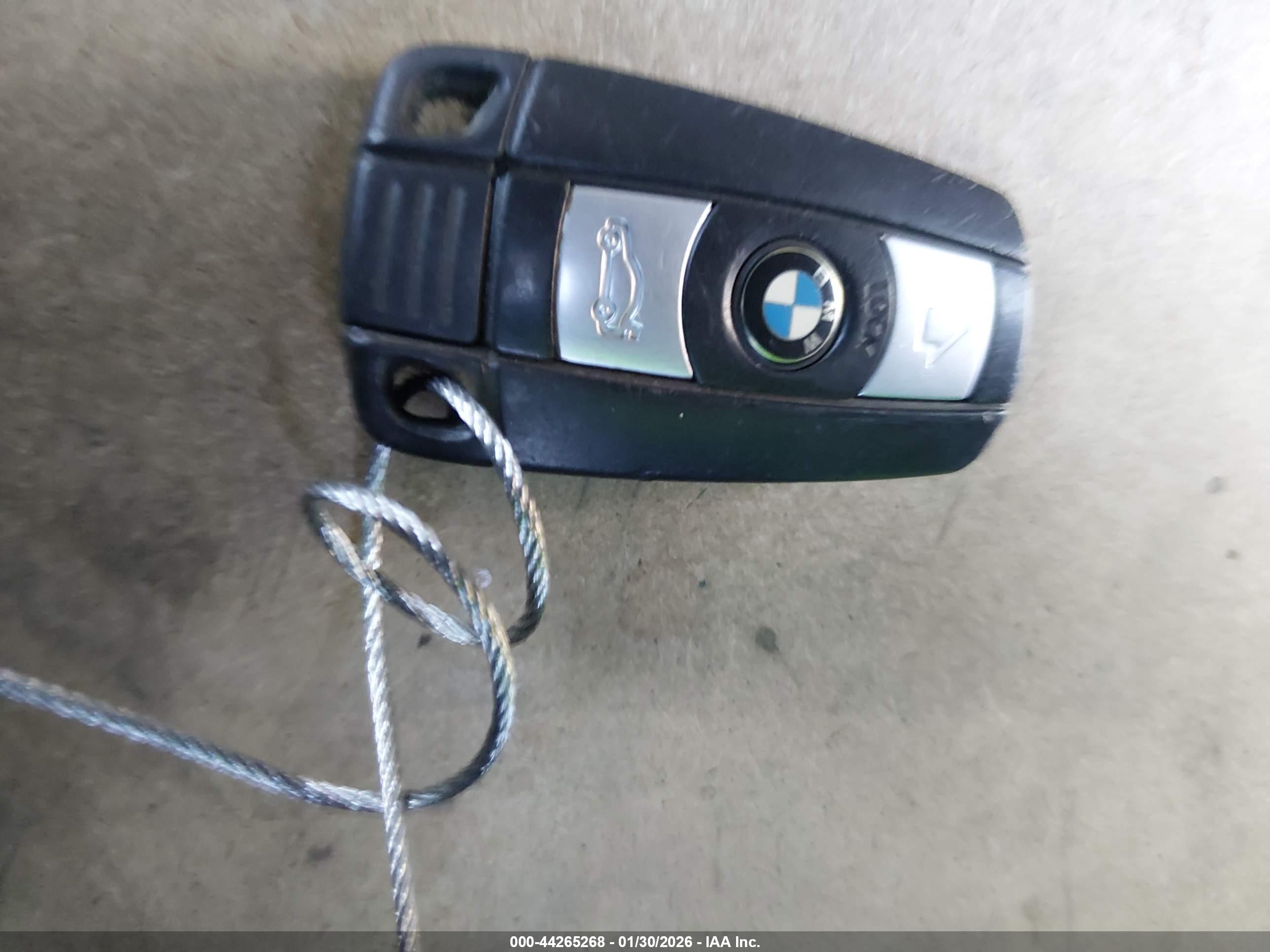 BMW 528I image 11