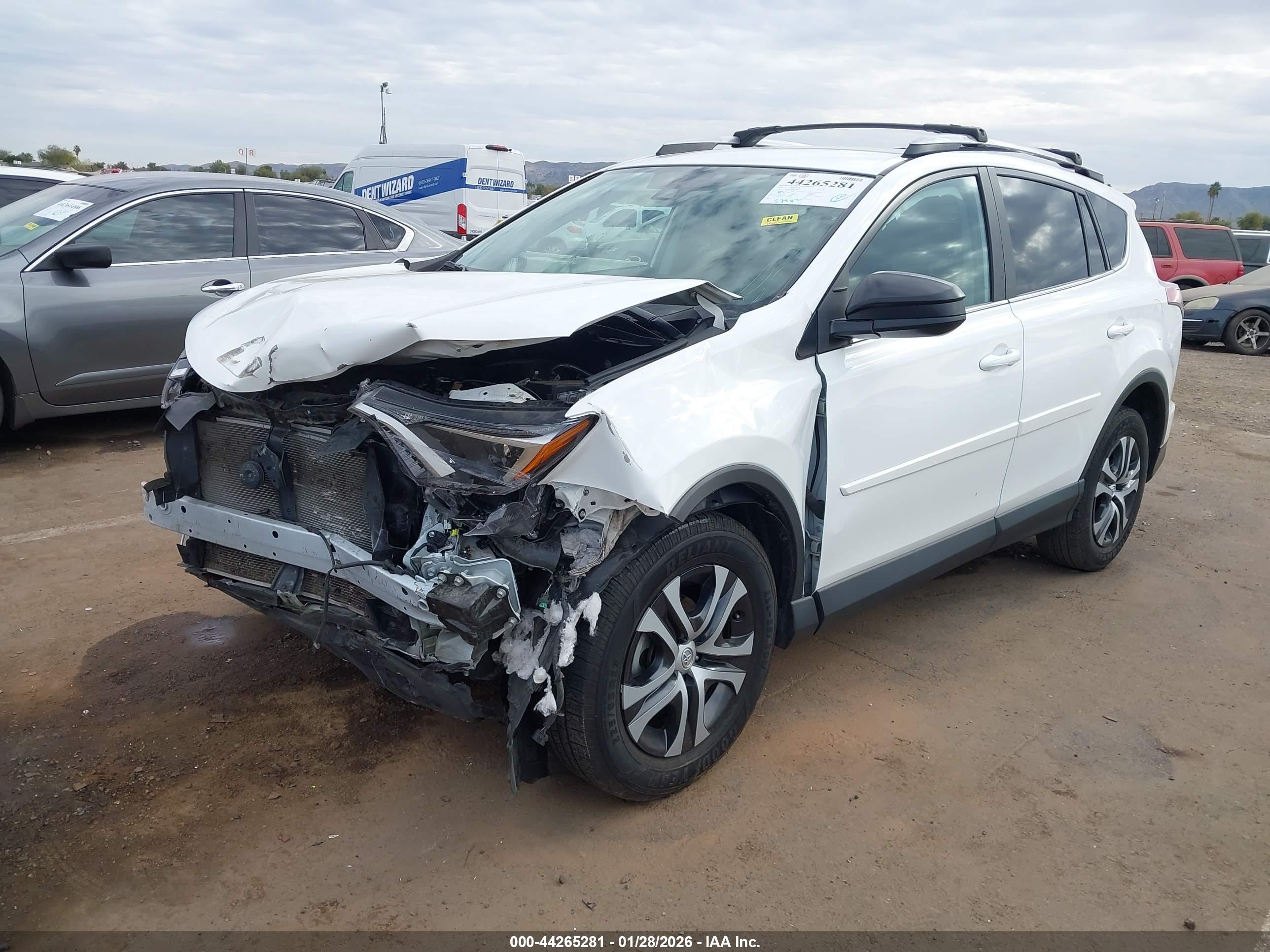 TOYOTA RAV4 image 2