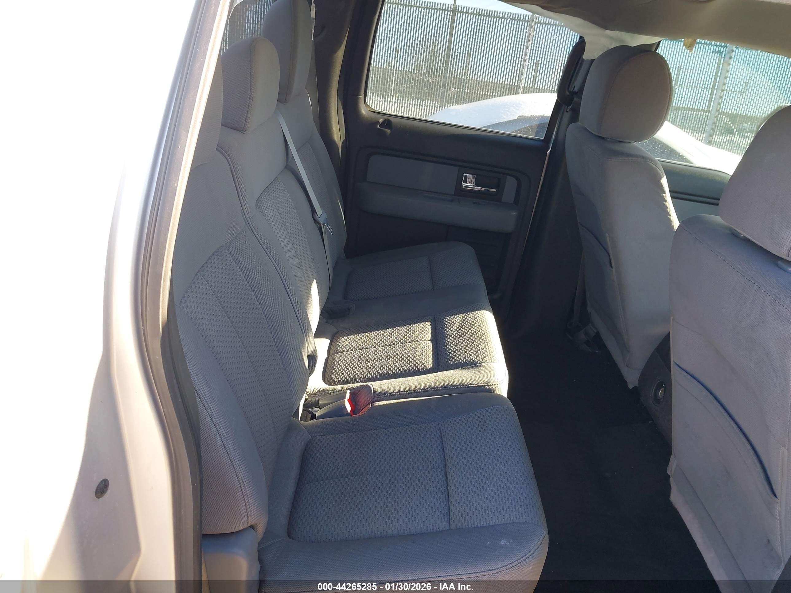 FORD F-150 image 8