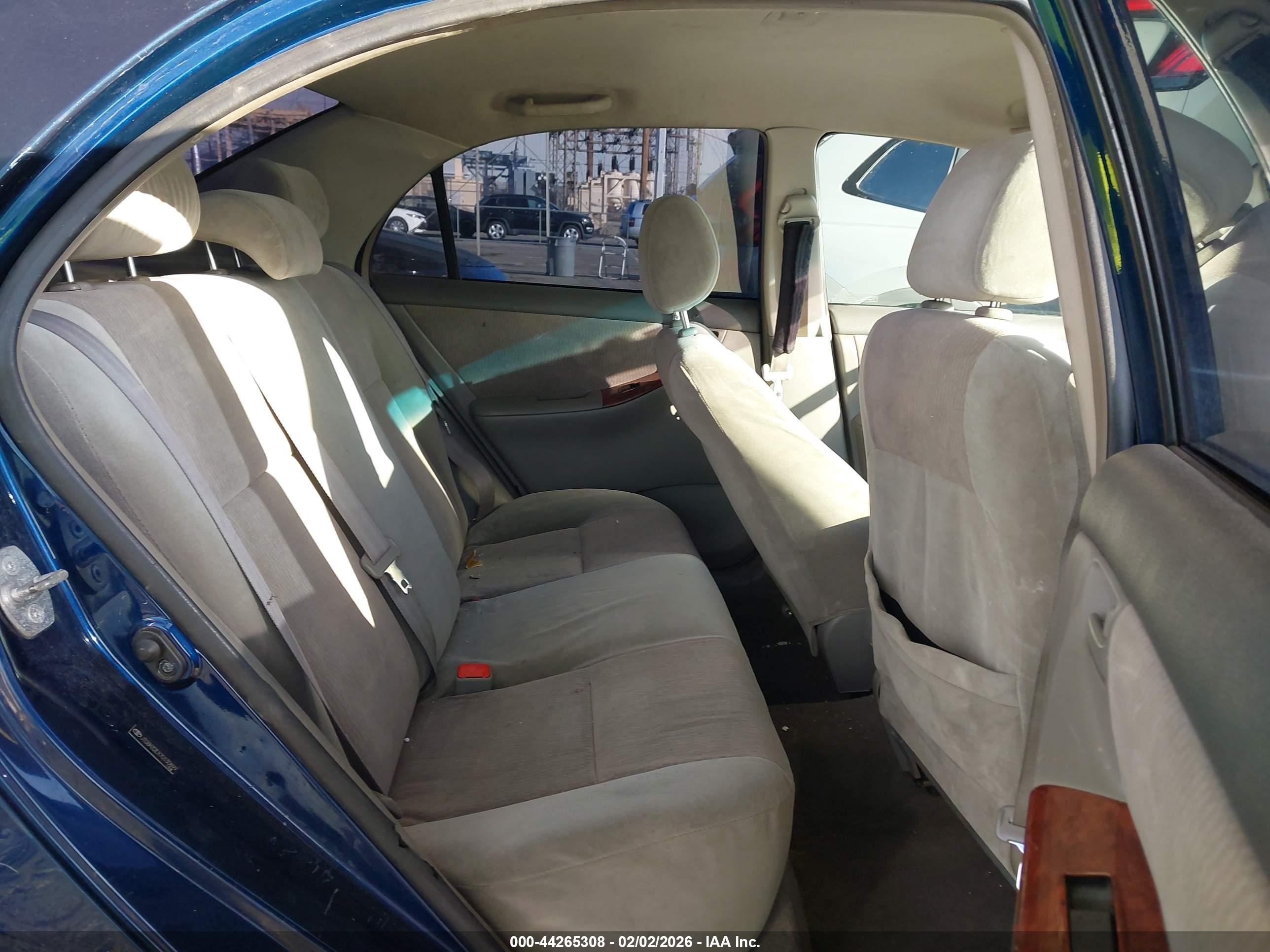 TOYOTA COROLLA image 8