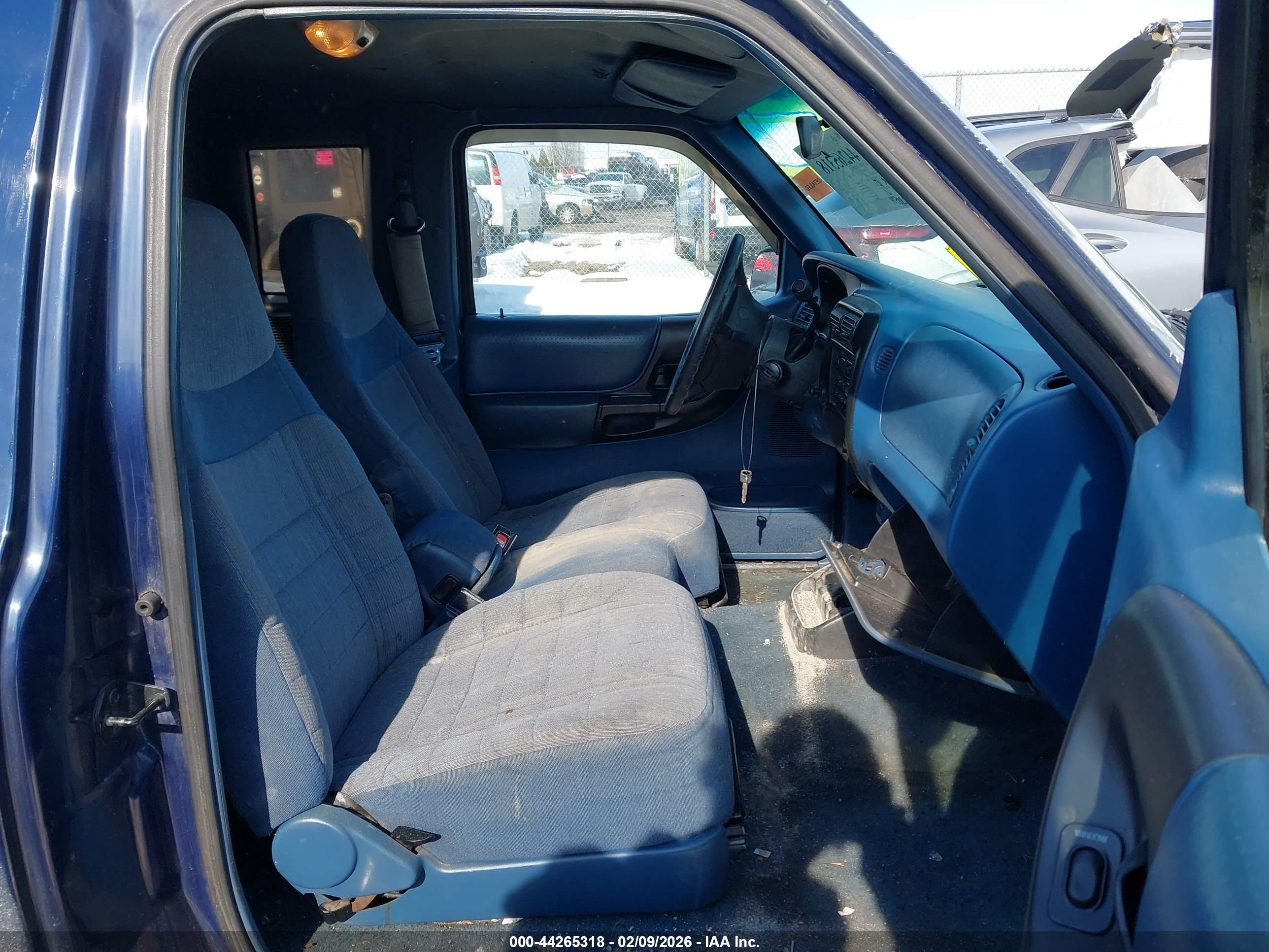 FORD RANGER image 5