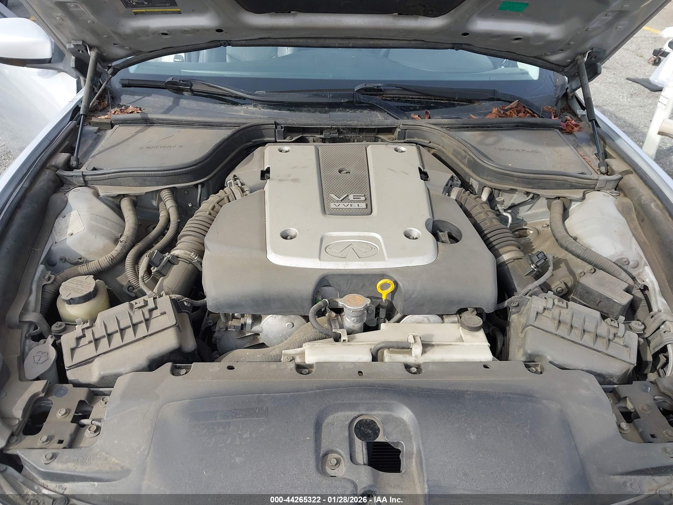 INFINITI G37 image 10