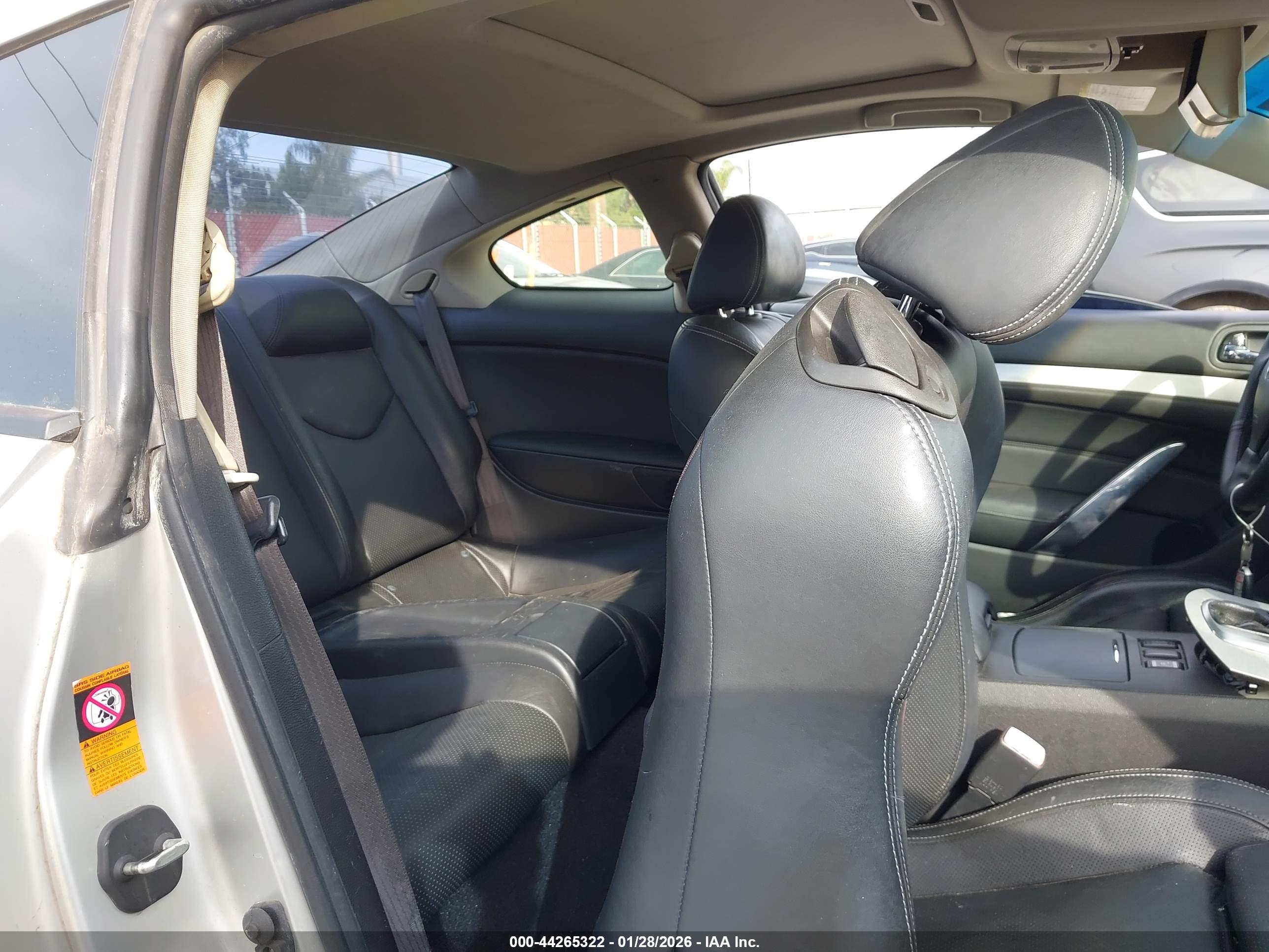 INFINITI G37 image 8