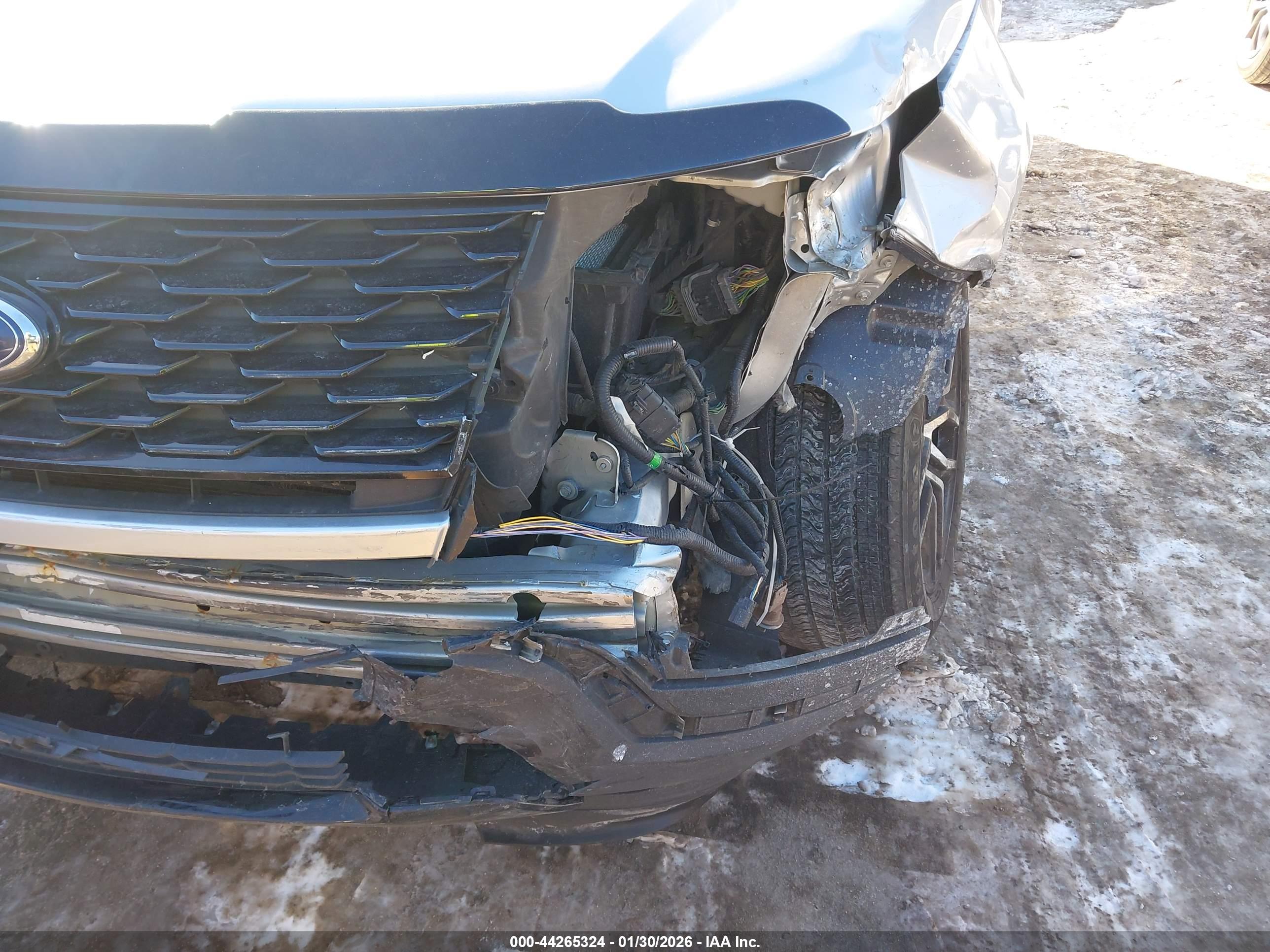 FORD EXPLORER image 6