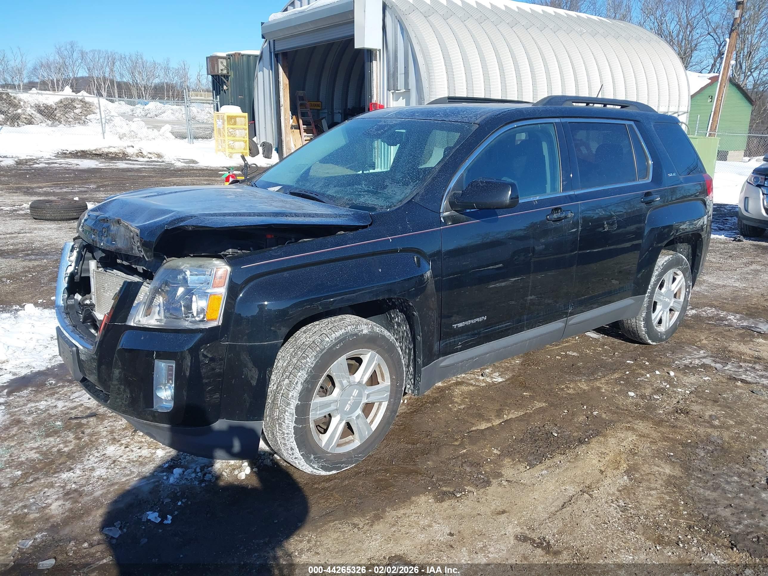 GMC TERRAIN image 2