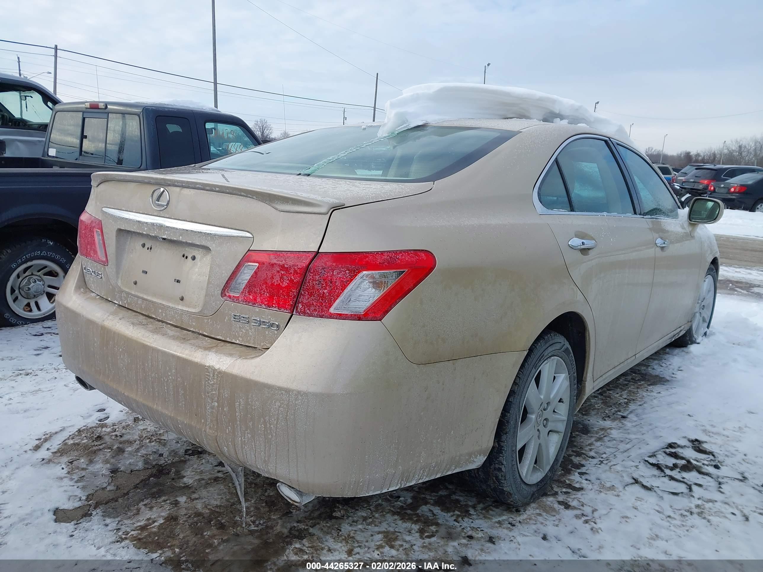 LEXUS ES image 4
