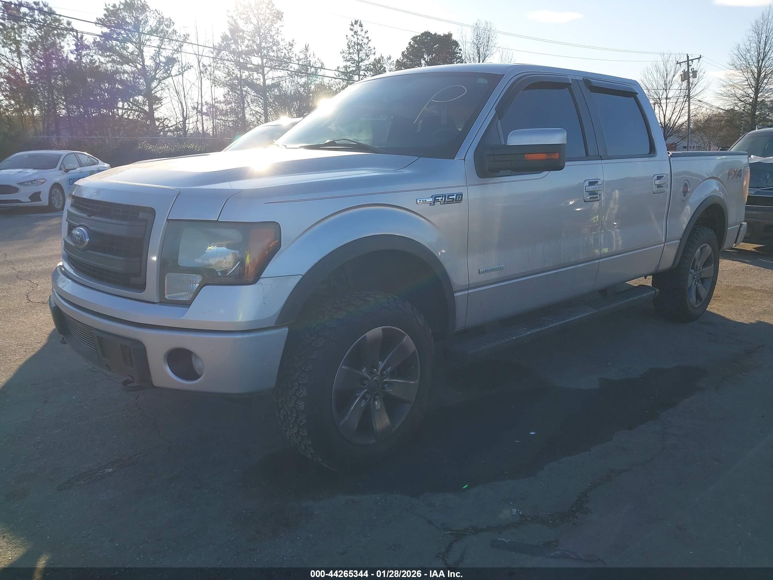FORD F-150 image 2