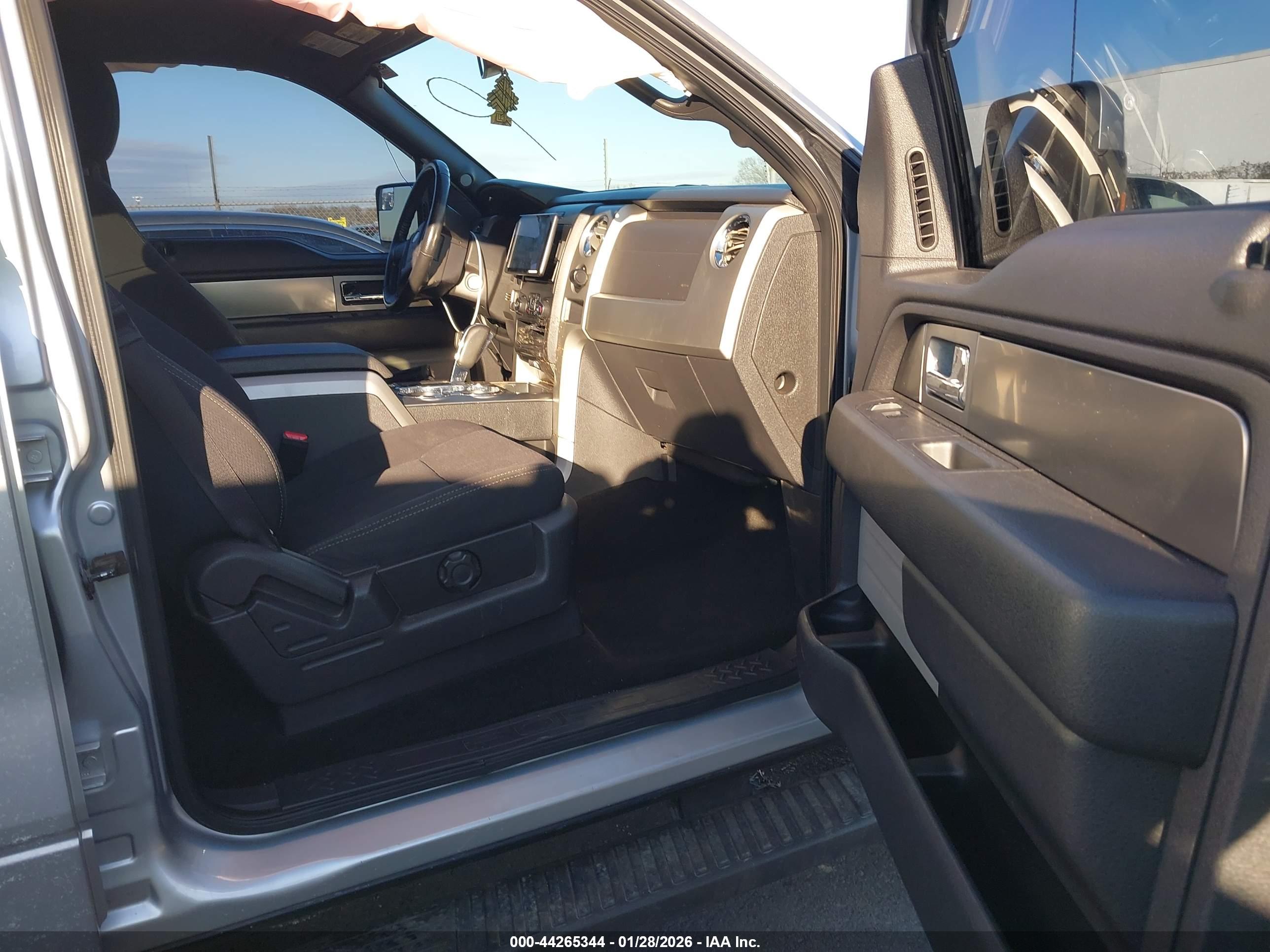 FORD F-150 image 5
