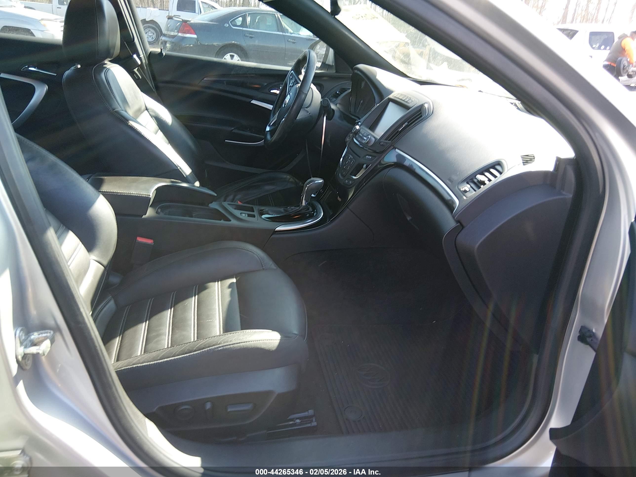 BUICK REGAL image 5