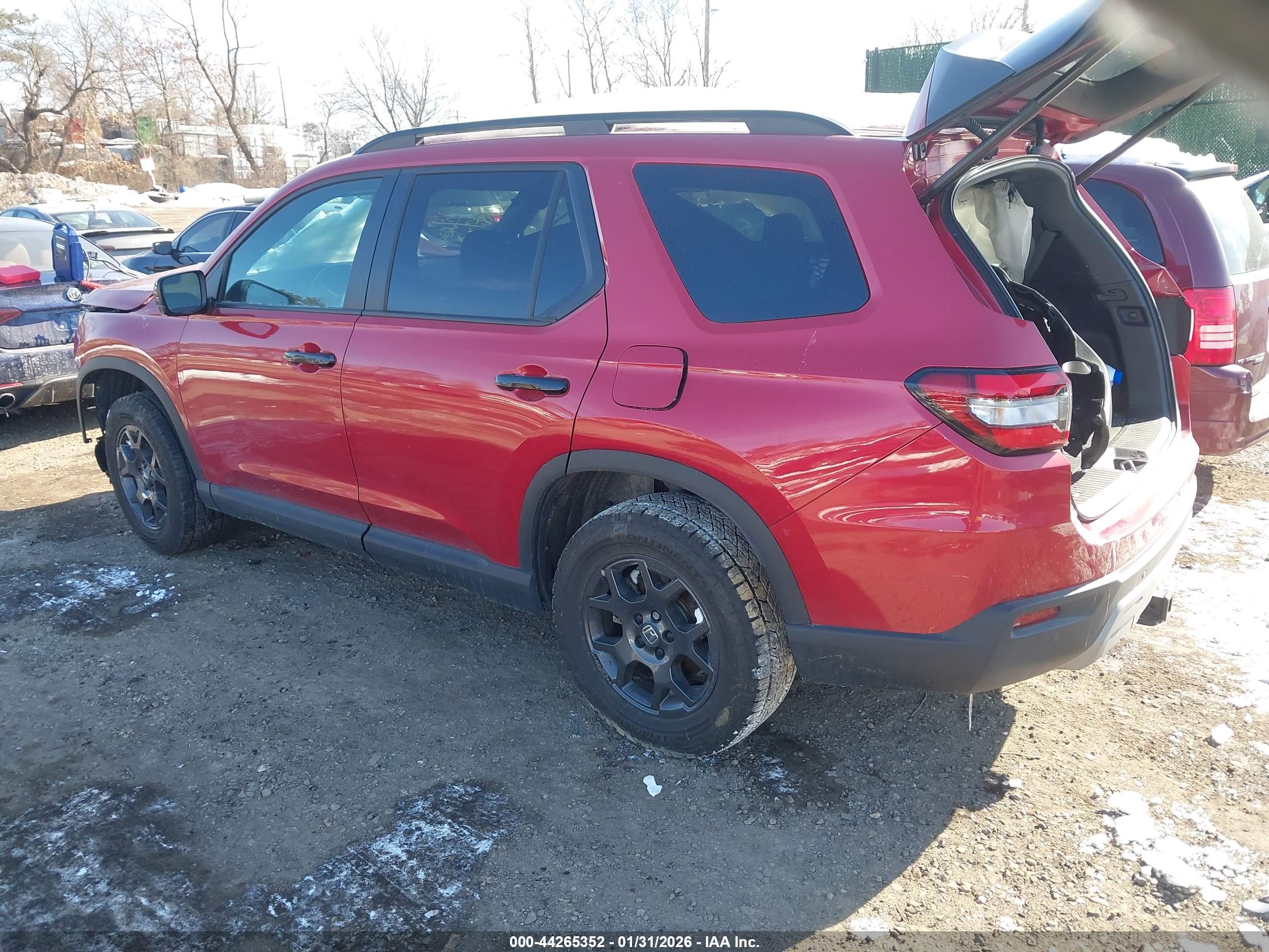 HONDA PILOT image 3