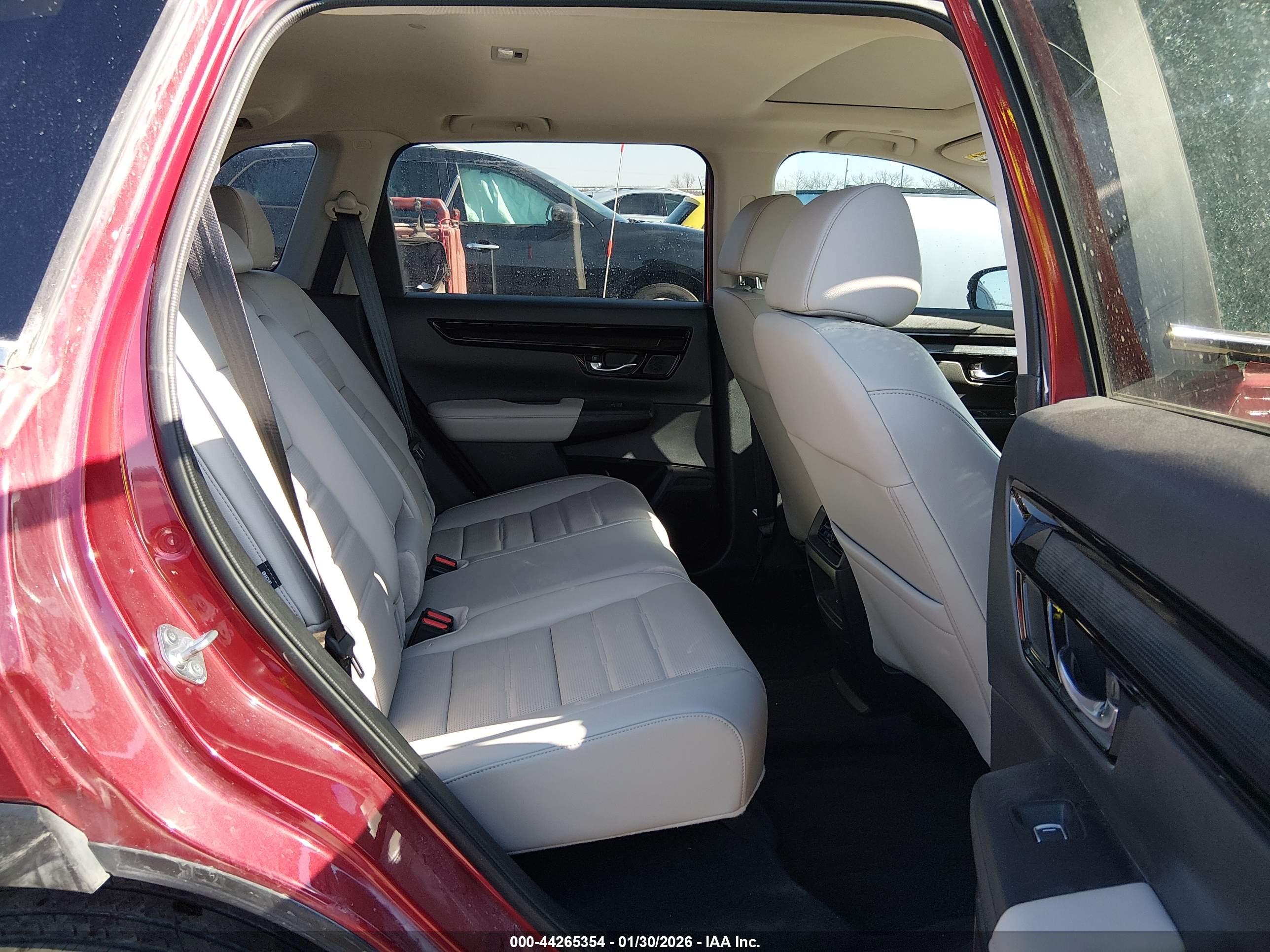 HONDA CR-V image 8
